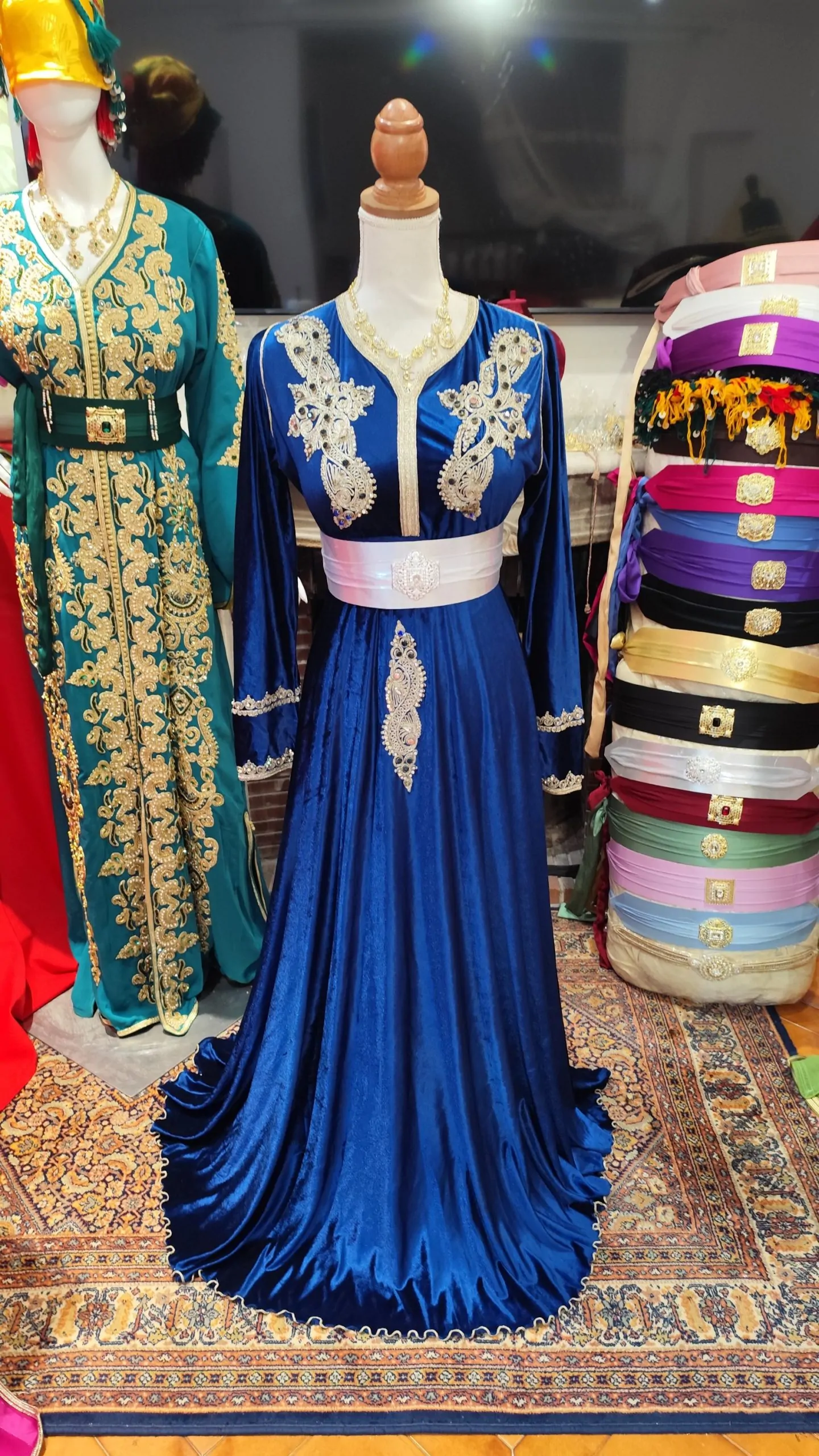 caftan marocain d occasion taille S – Image 5