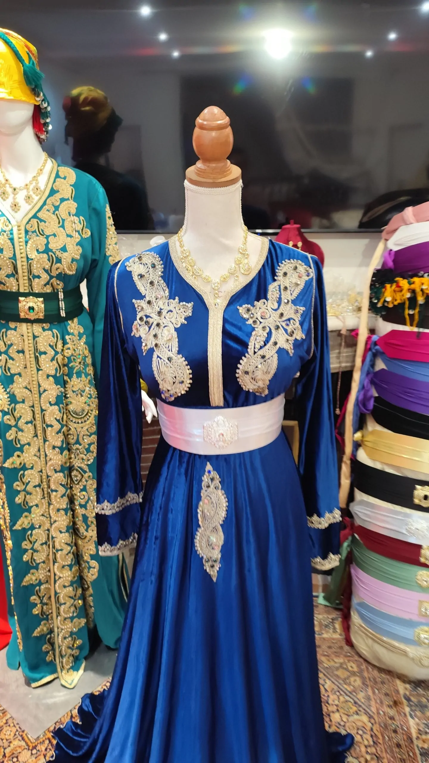 caftan marocain d occasion taille S – Image 9