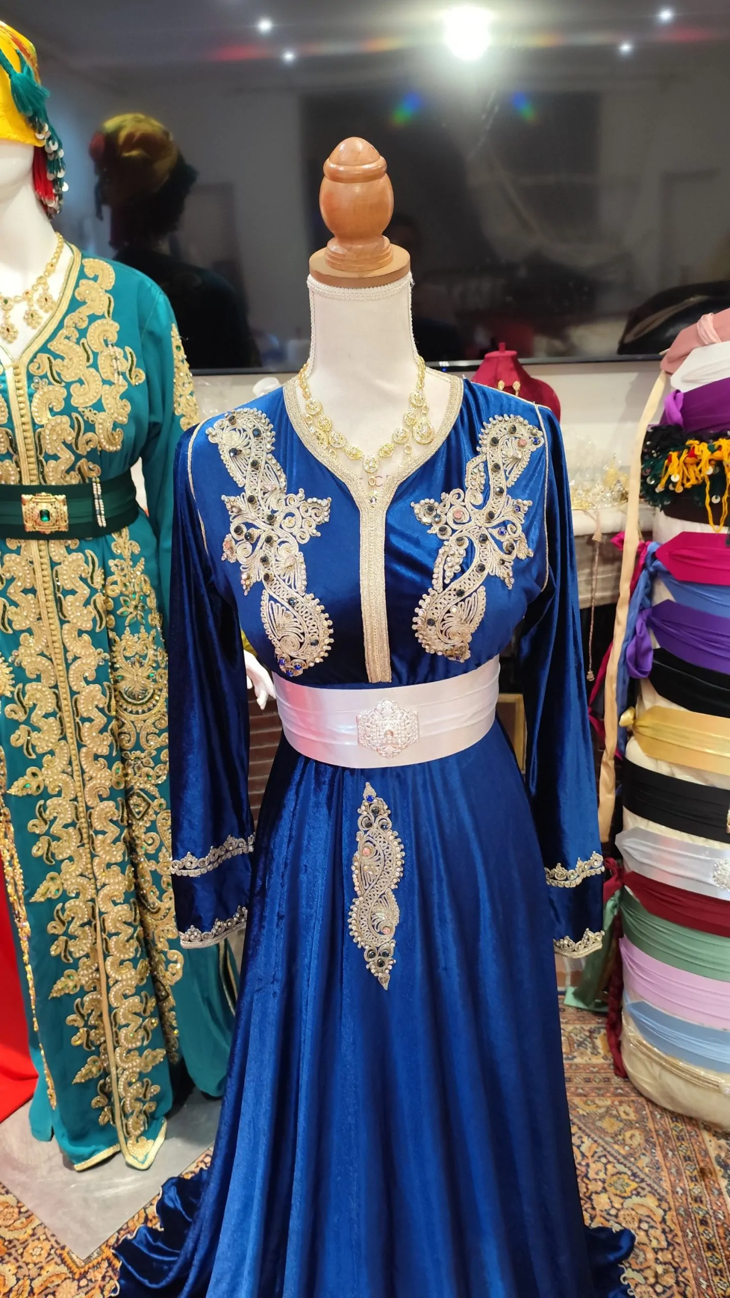 caftan marocain d occasion taille S – Image 10