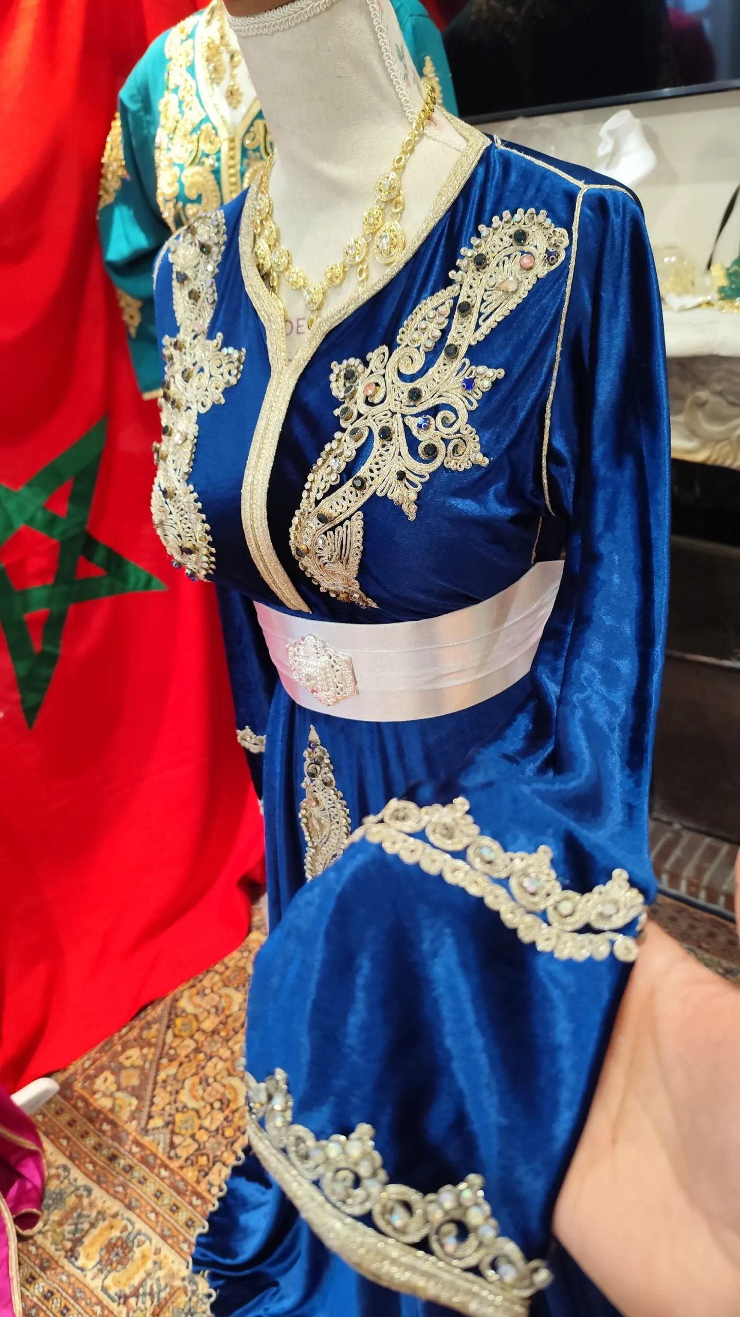 caftan marocain d occasion taille S – Image 3