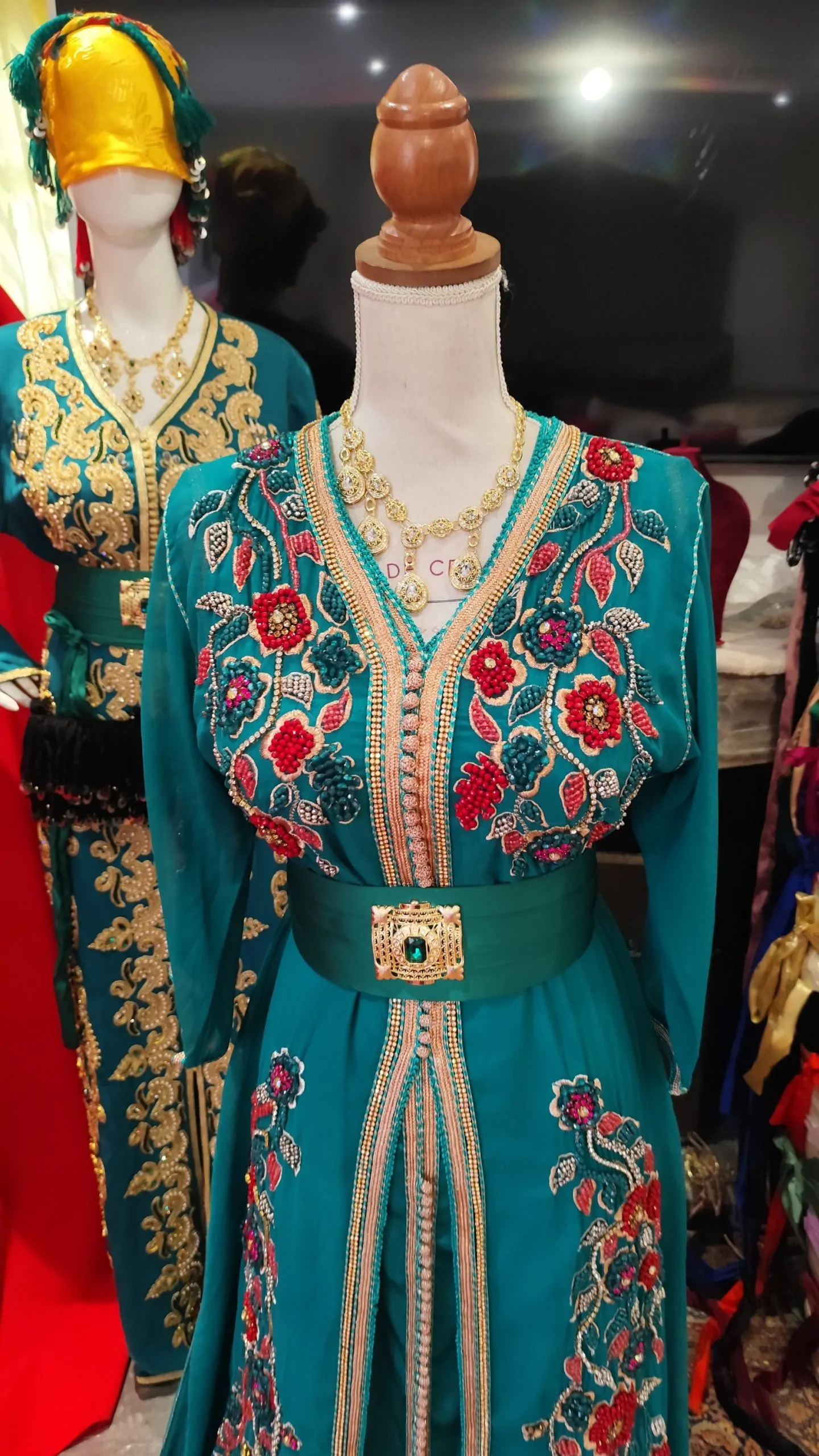caftan marocain d occasion – Image 9