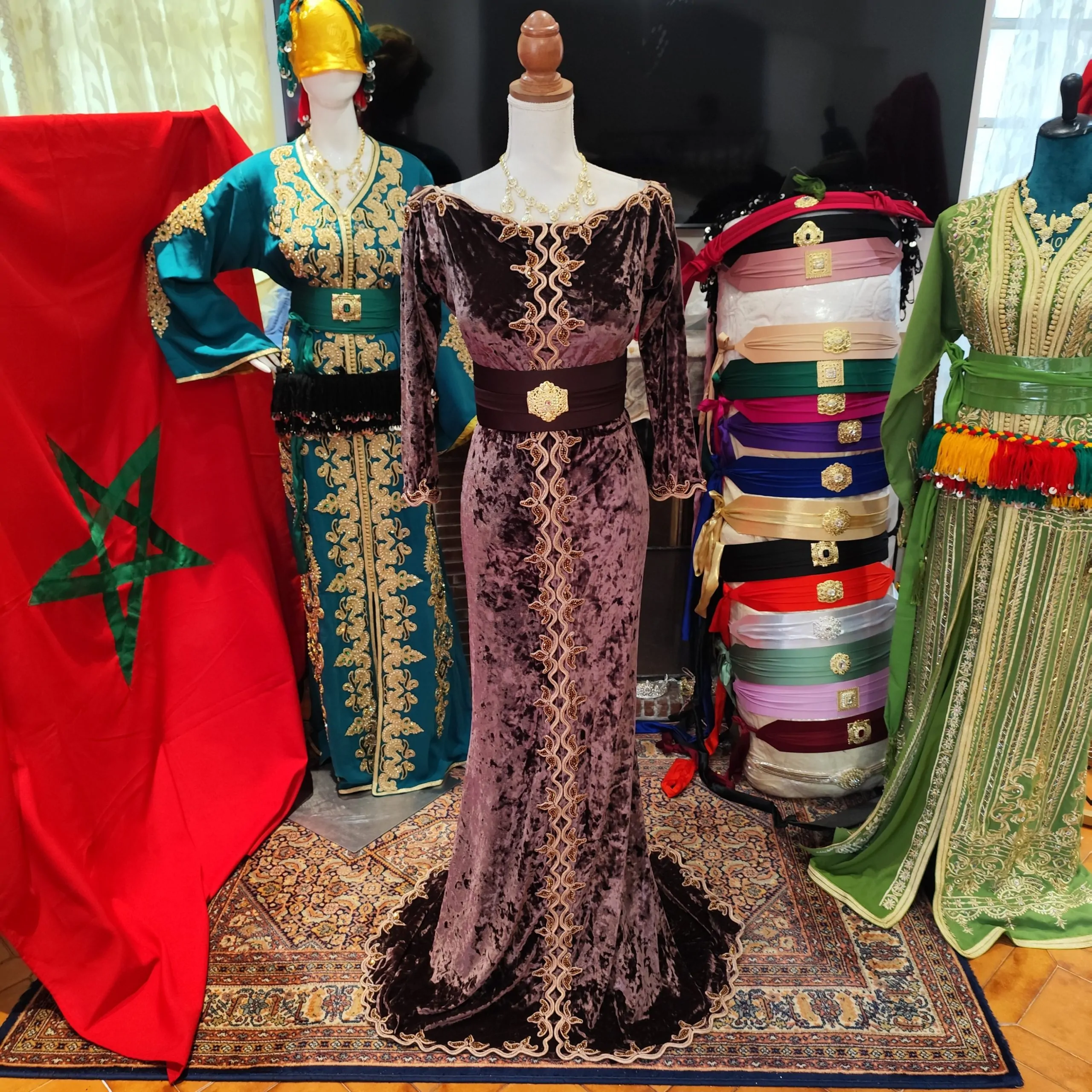 lot deux caftan marocain d occasion avec ceinture