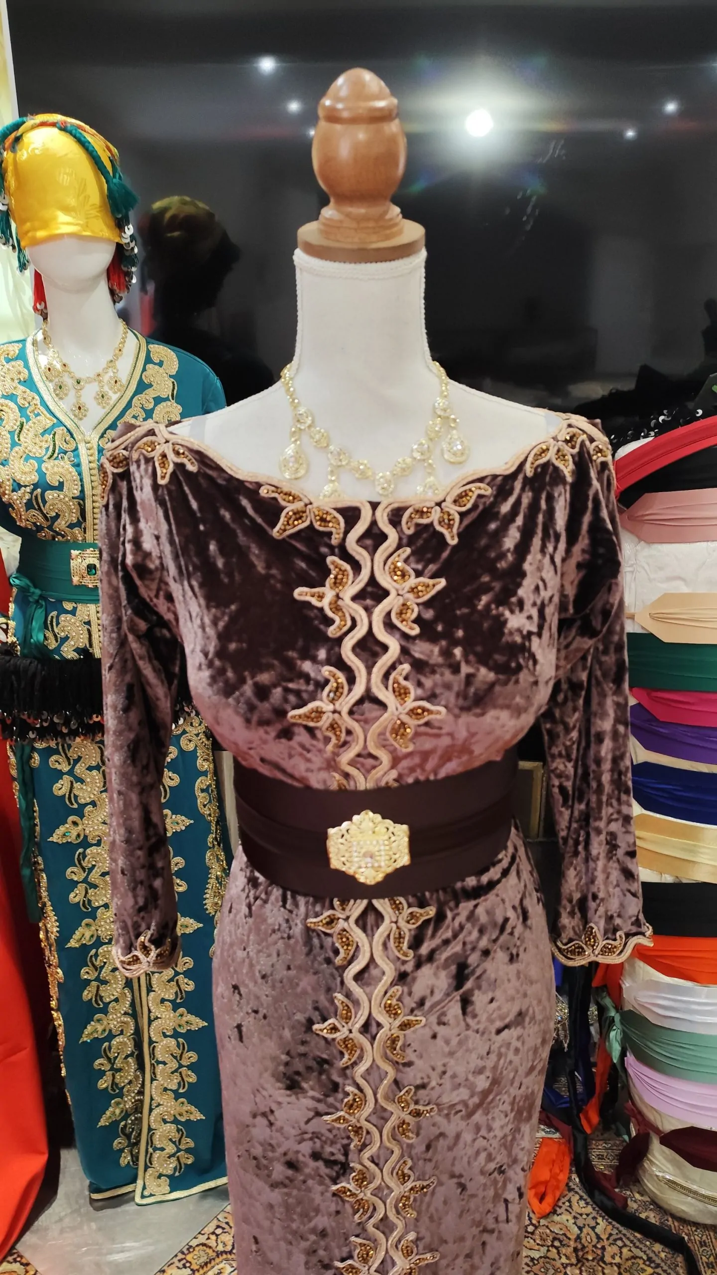 lot deux caftan marocain d occasion avec ceinture – Image 12