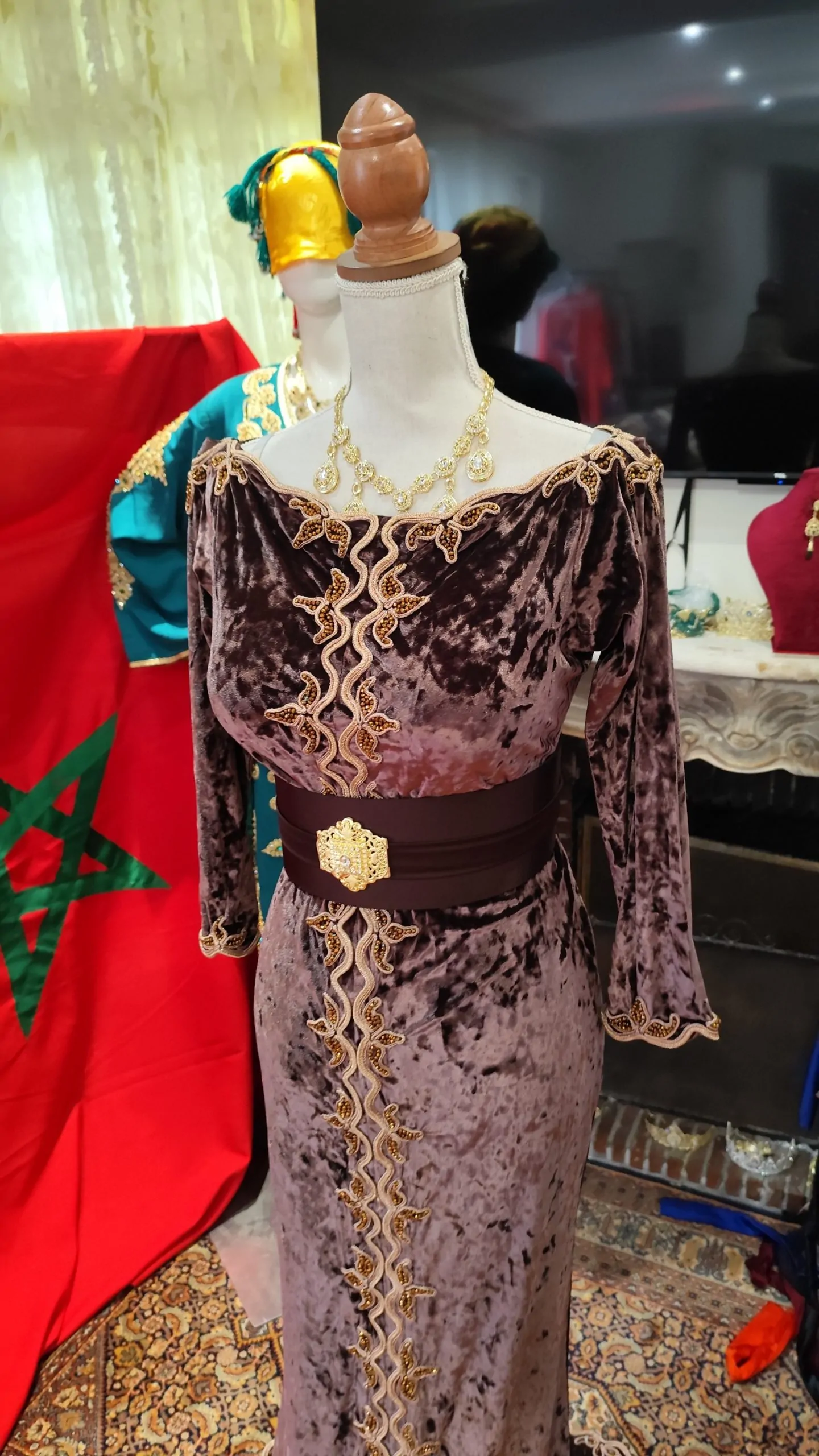 lot deux caftan marocain d occasion avec ceinture – Image 14