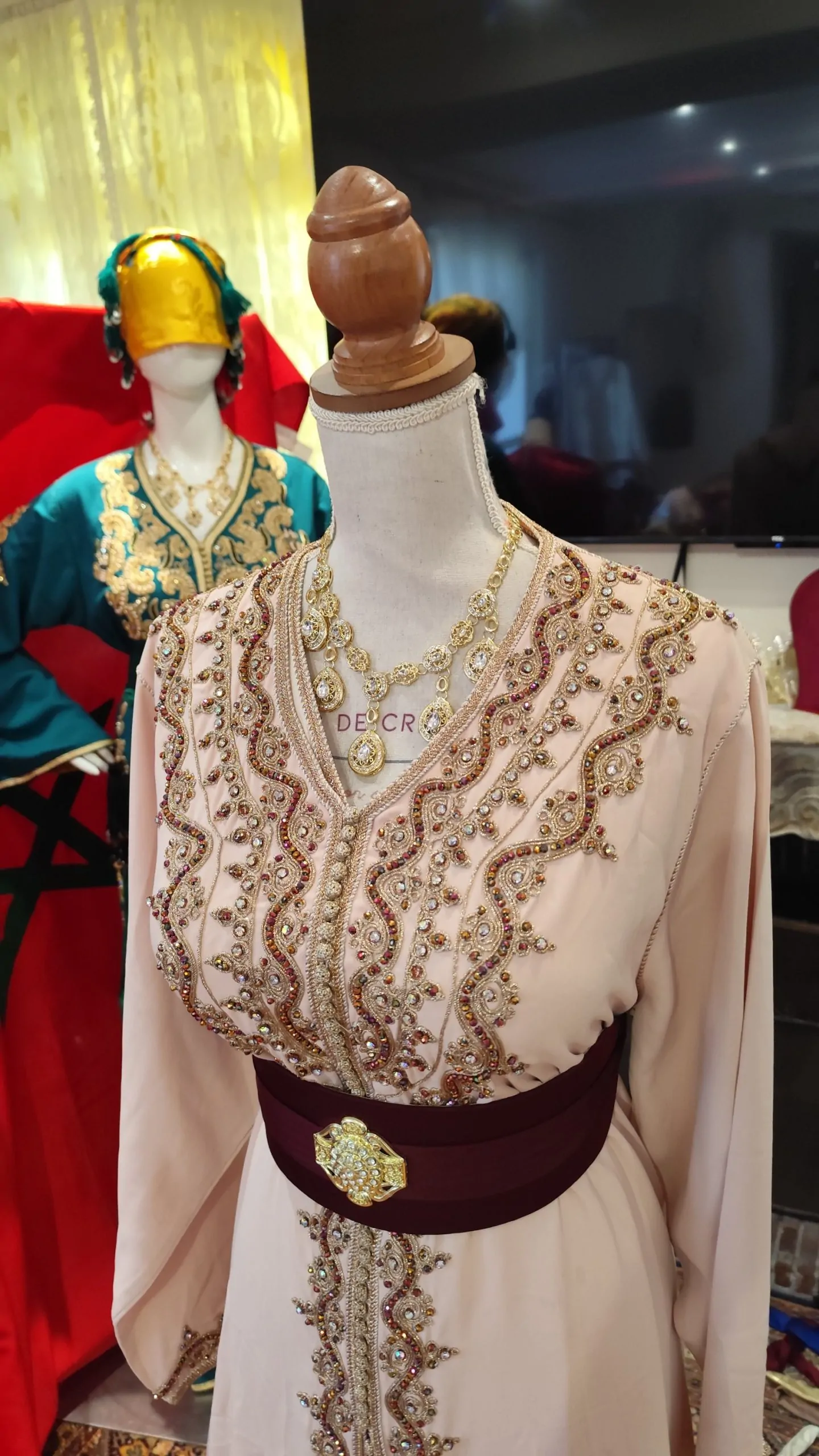 caftan marocain d occasion – Image 7
