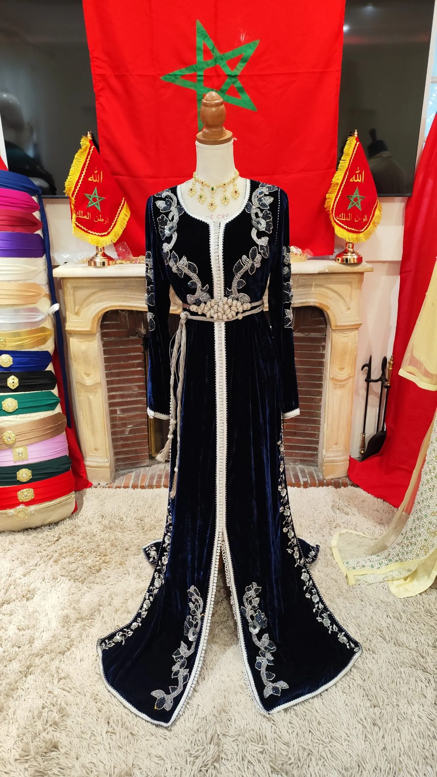 caftan marocain d occasion avec ceinture – Image 11