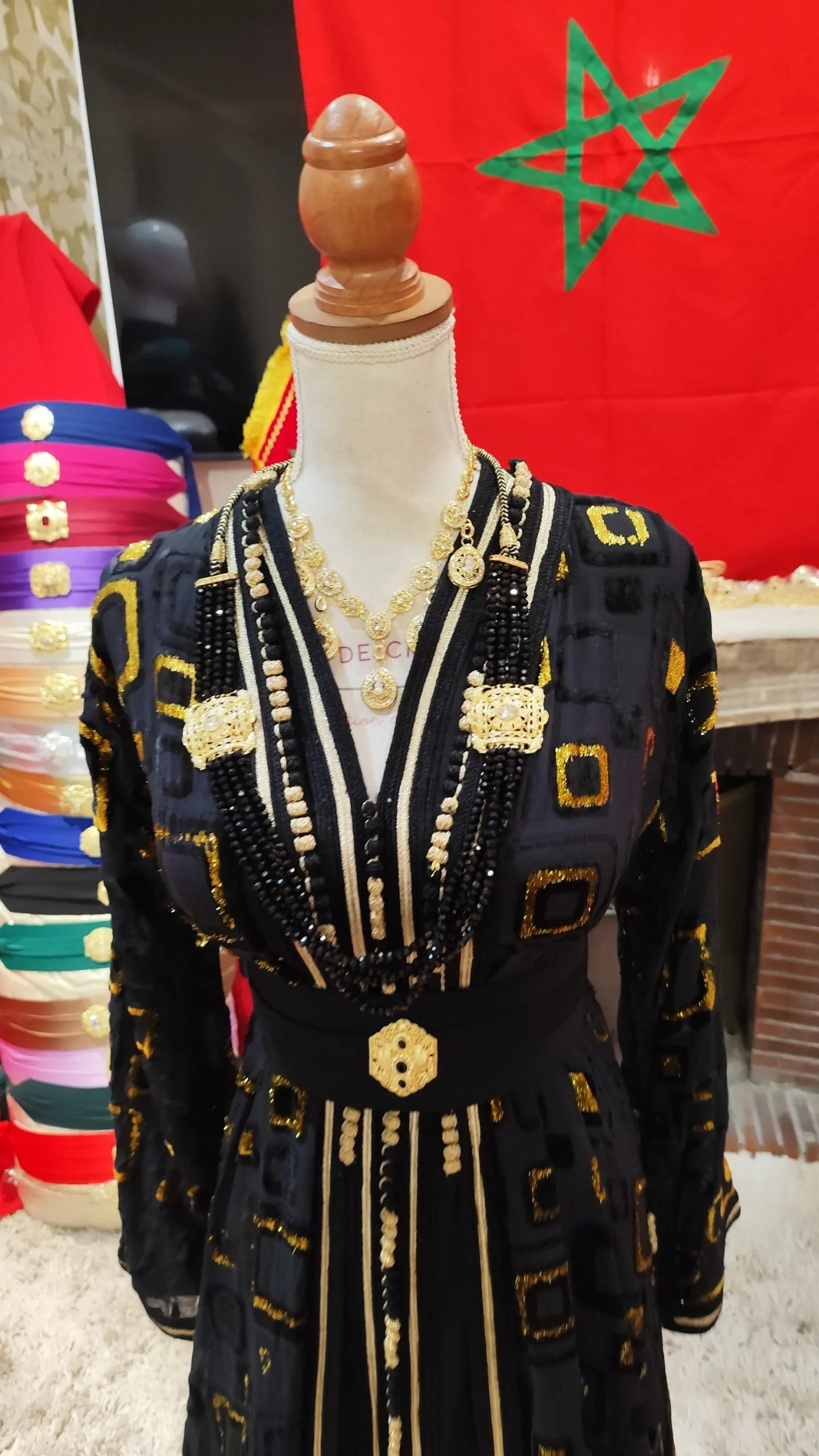 caftan marocain d occasion avec ceinture – Image 4