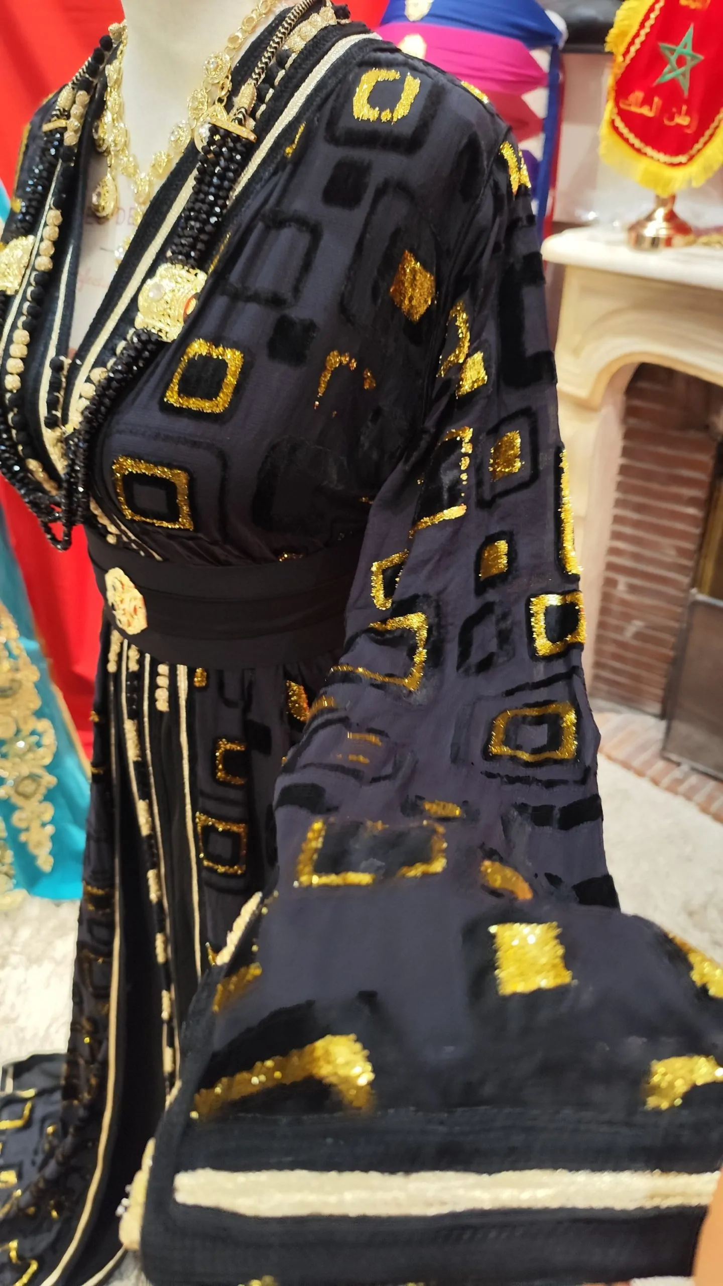 caftan marocain d occasion avec ceinture – Image 7