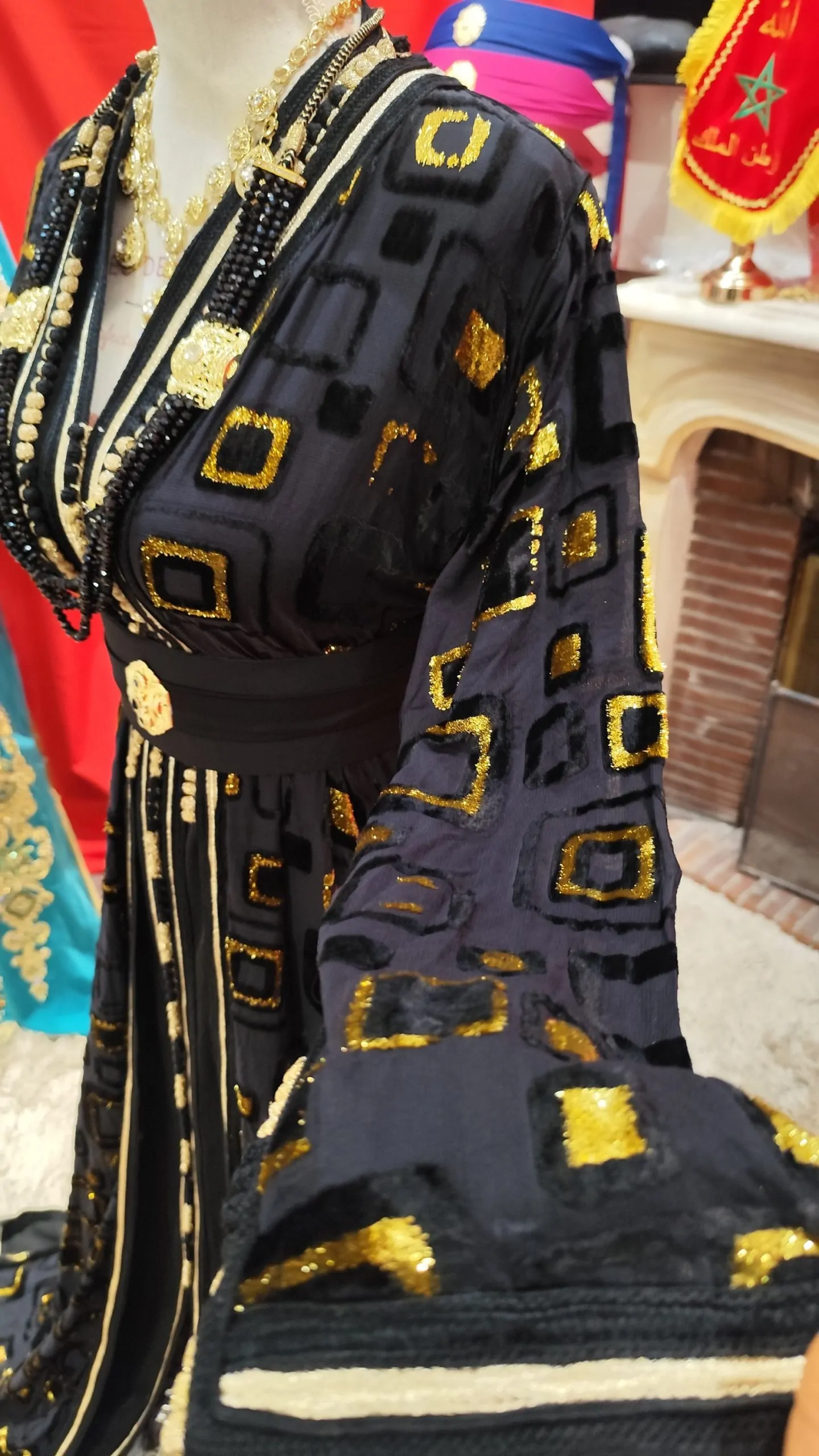 caftan marocain d occasion avec ceinture – Image 12