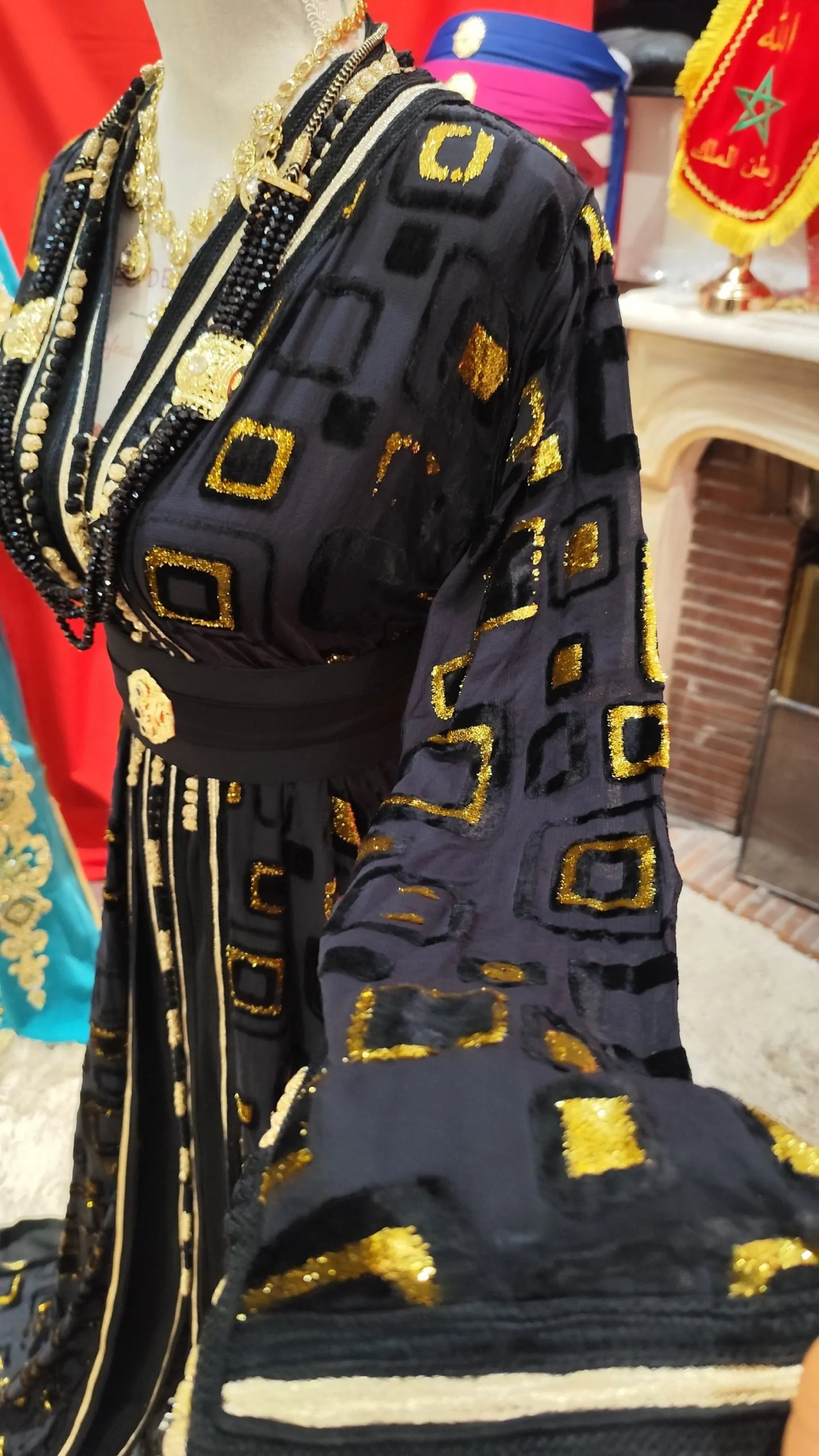 caftan marocain d occasion avec ceinture – Image 6