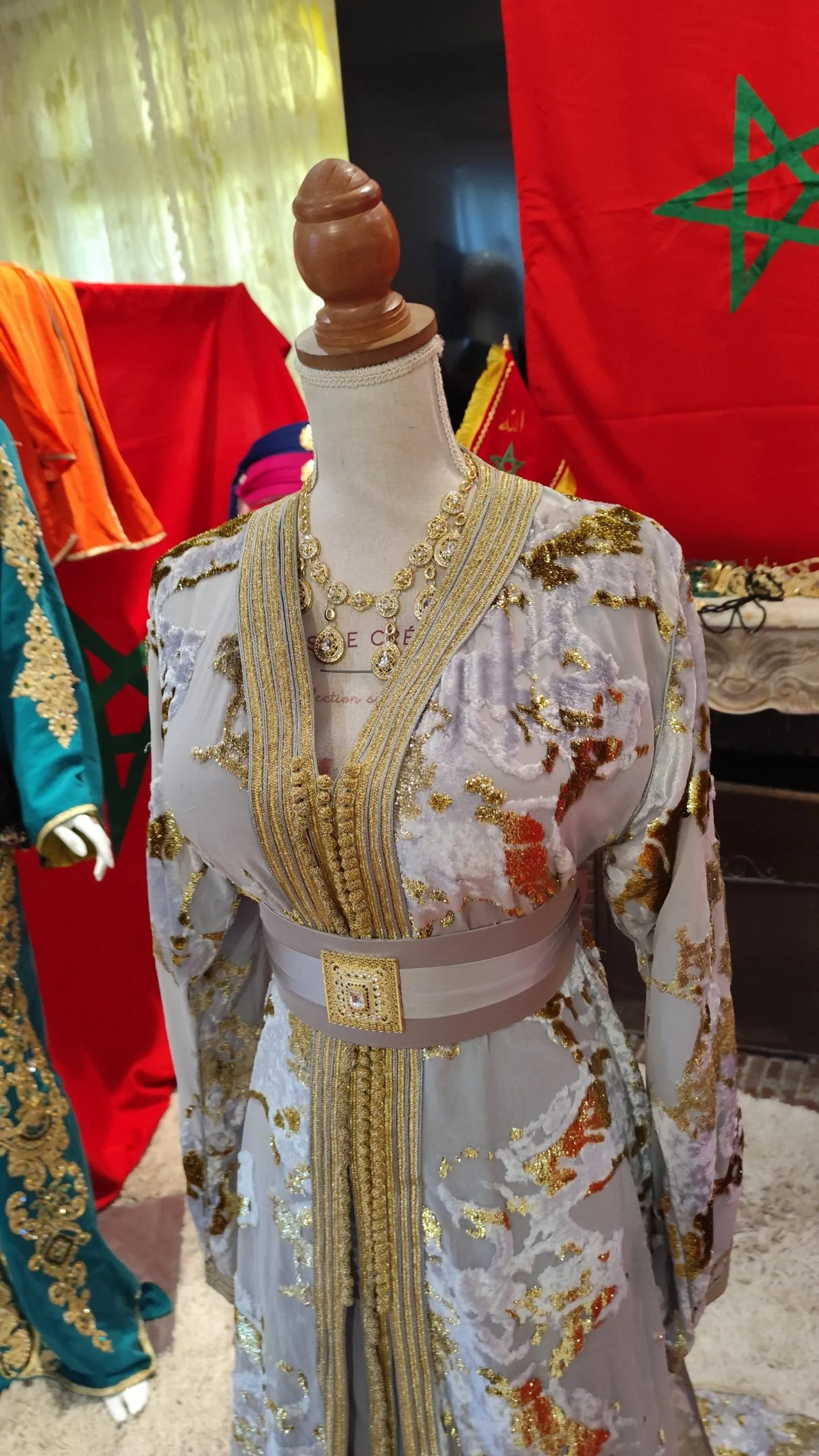 Caftan marocain d occasion – Image 3