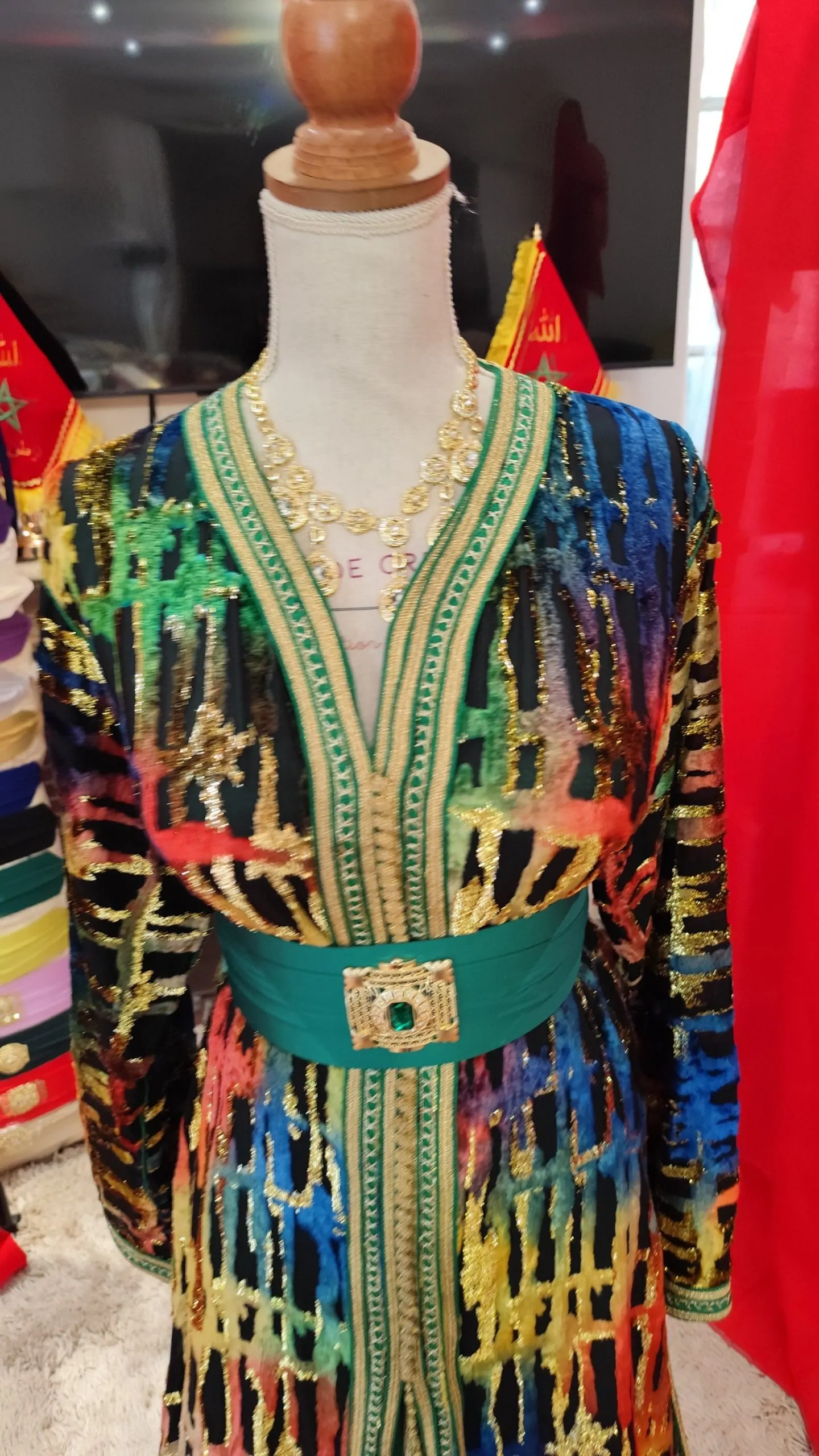 caftan marocain d occasion – Image 4