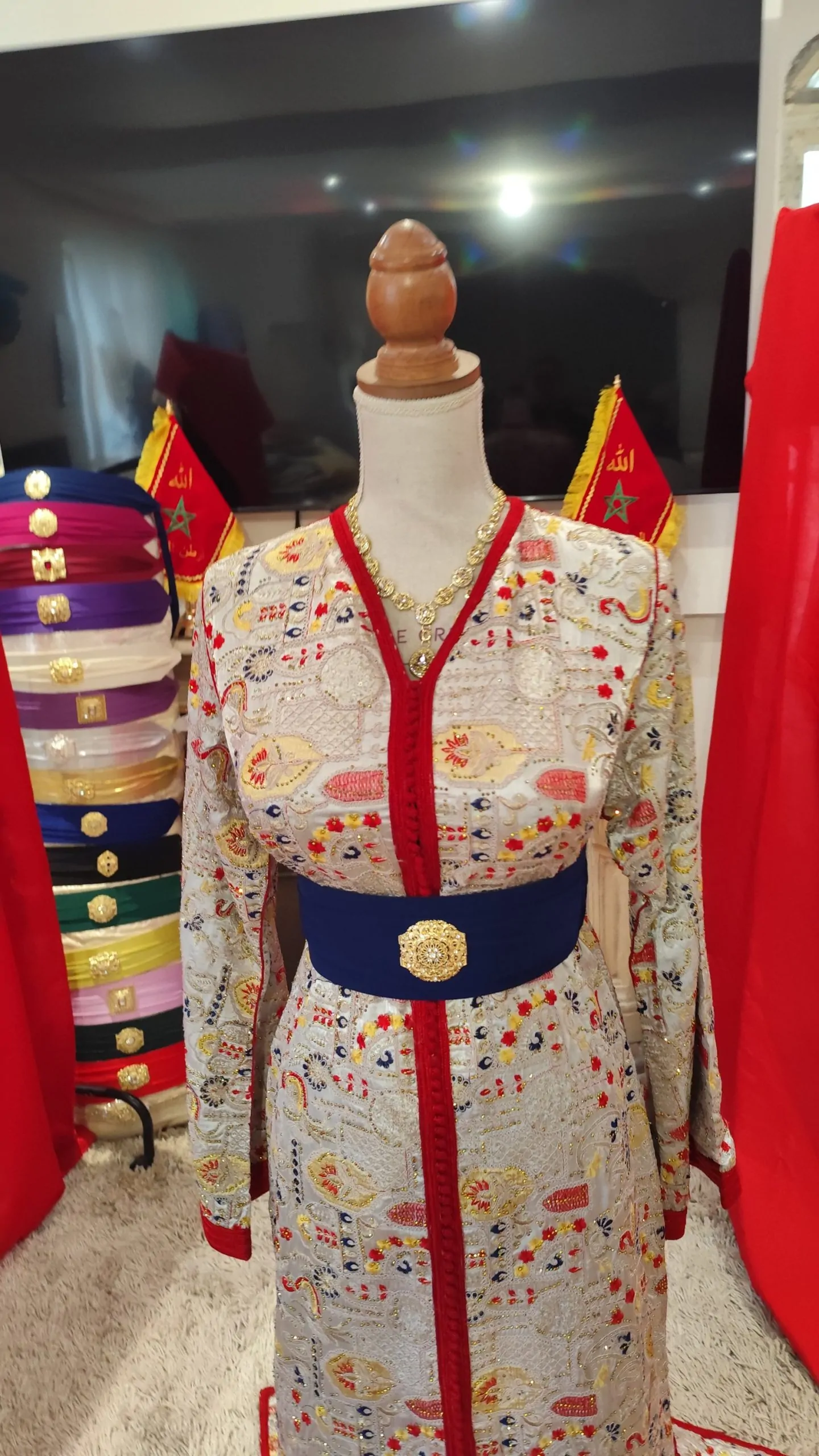 caftan marocain d occasion doublé – Image 8