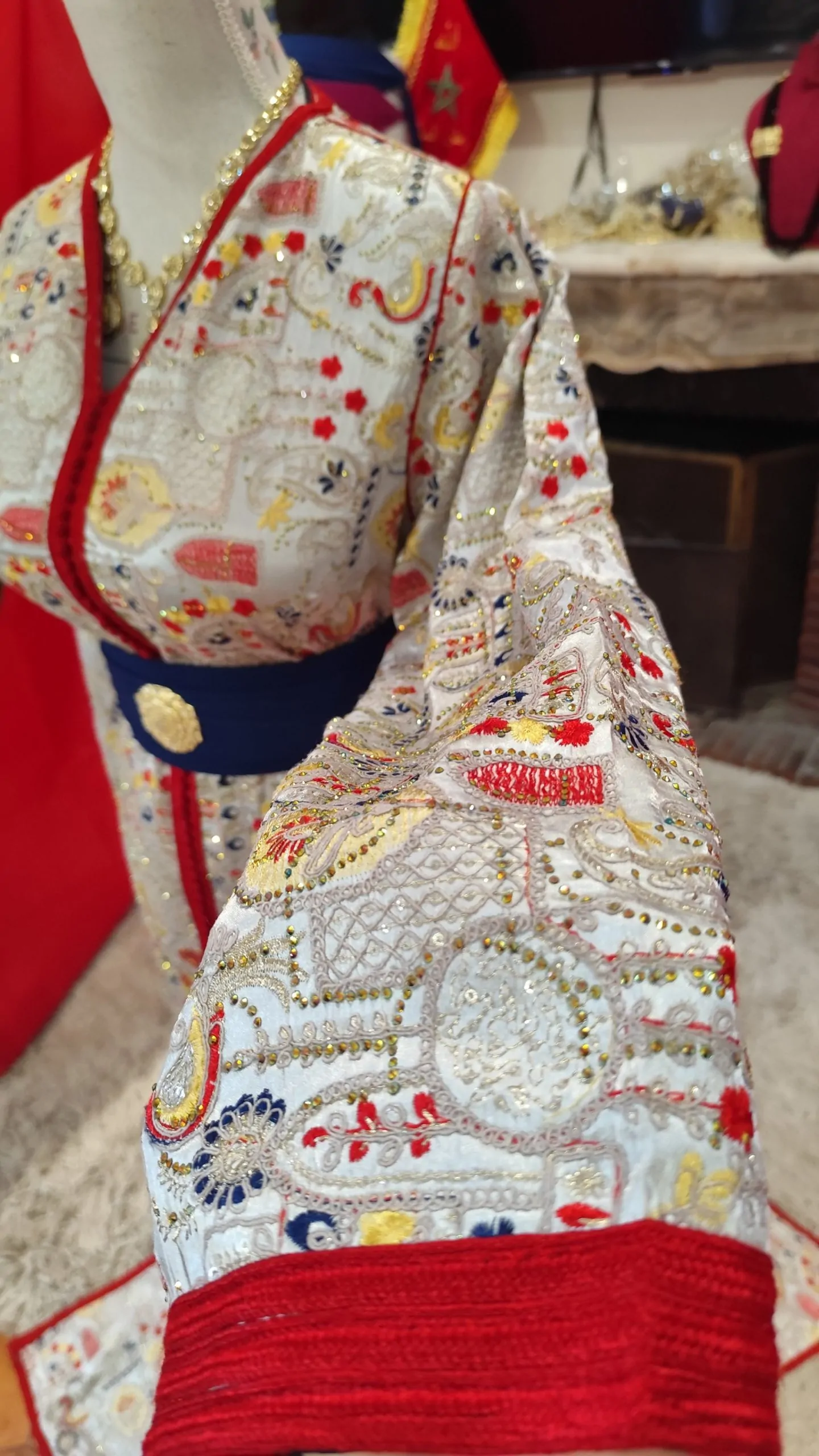 caftan marocain d occasion doublé – Image 5