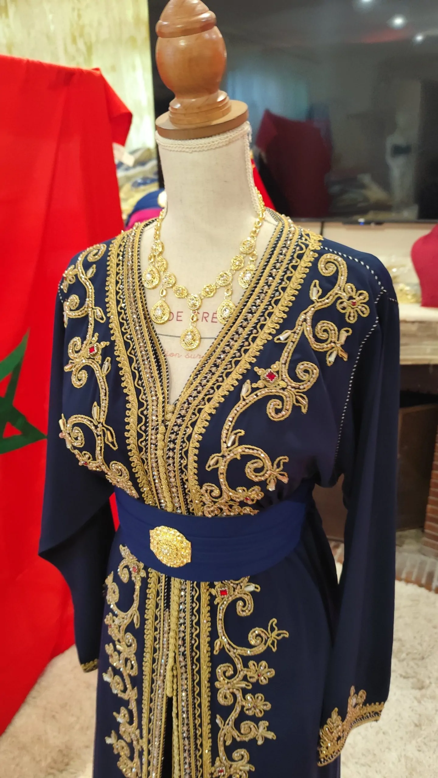 2 caftan marocain un neuf et un d occasion – Image 8