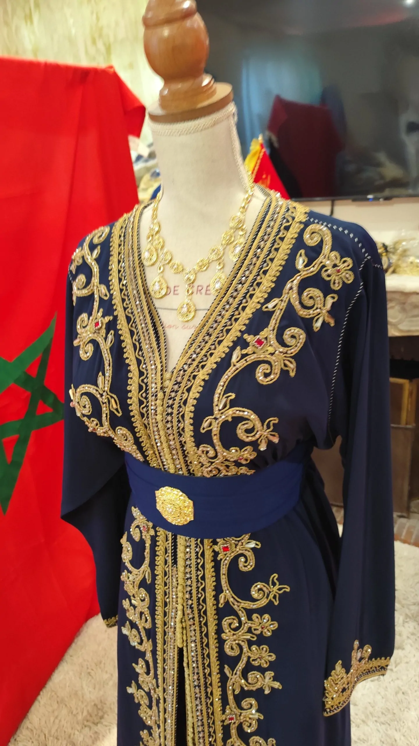 2 caftan marocain un neuf et un d occasion – Image 2