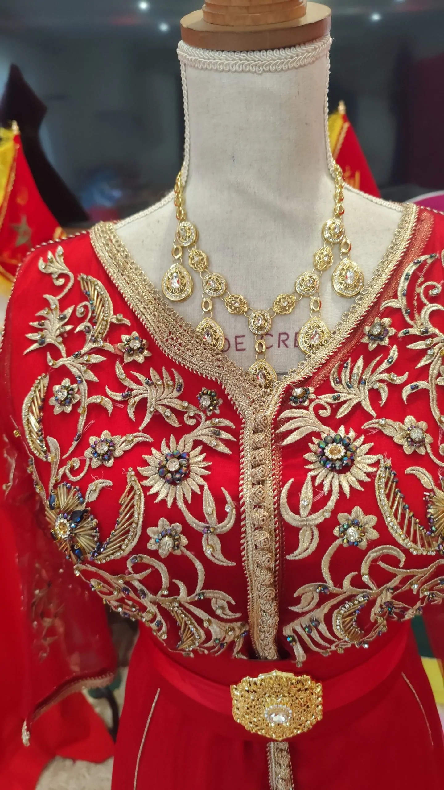 caftan marocain d occasion avec ceinture – Image 6
