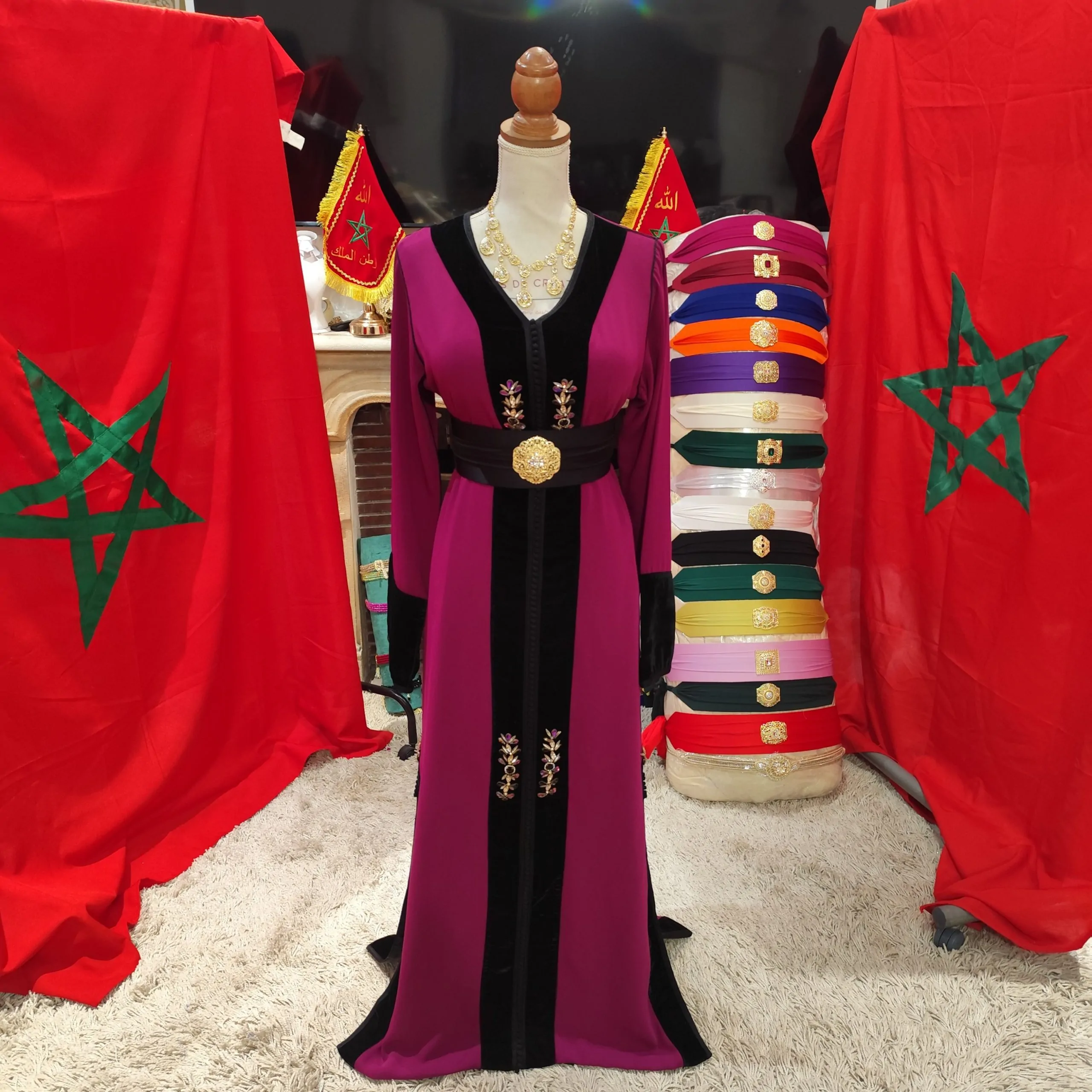 caftan marocain quasi neuf