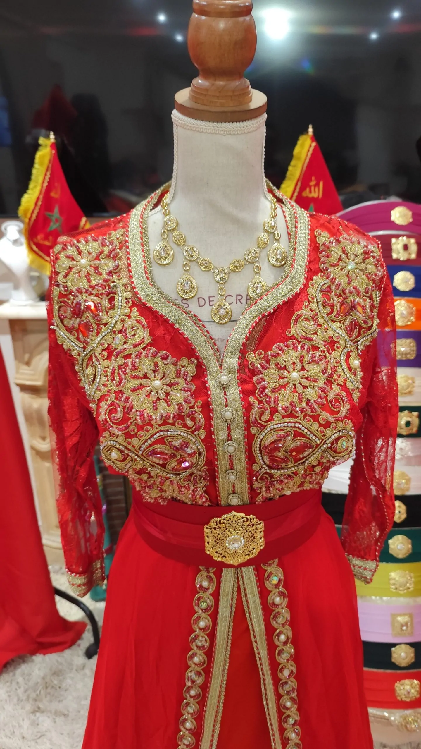caftan marocain porté une fois – Image 3