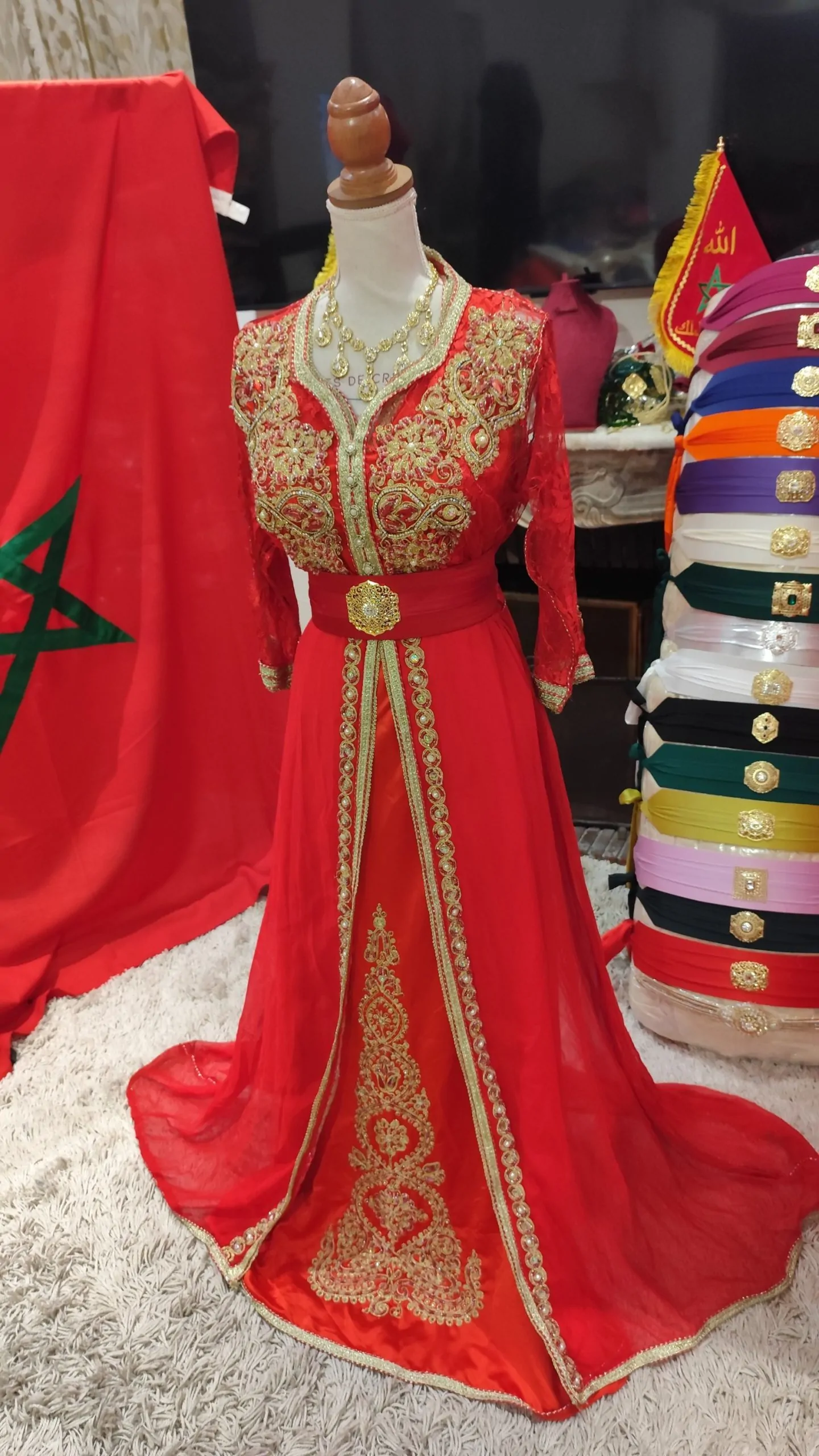 caftan marocain porté une fois – Image 2