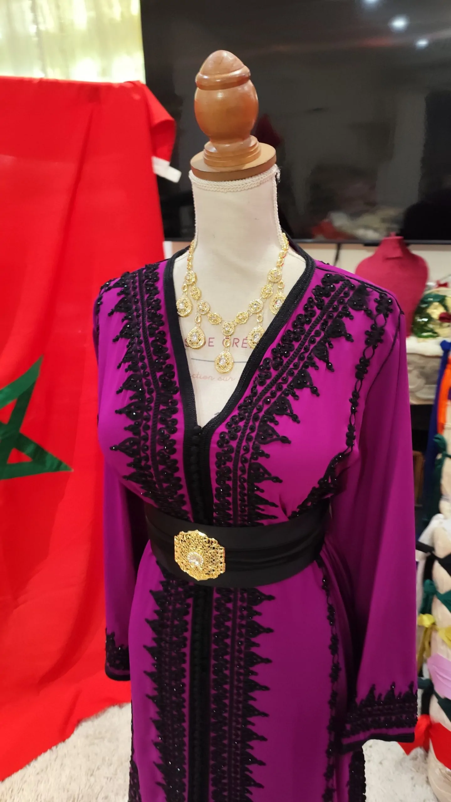caftan marocain porté une fois – Image 5