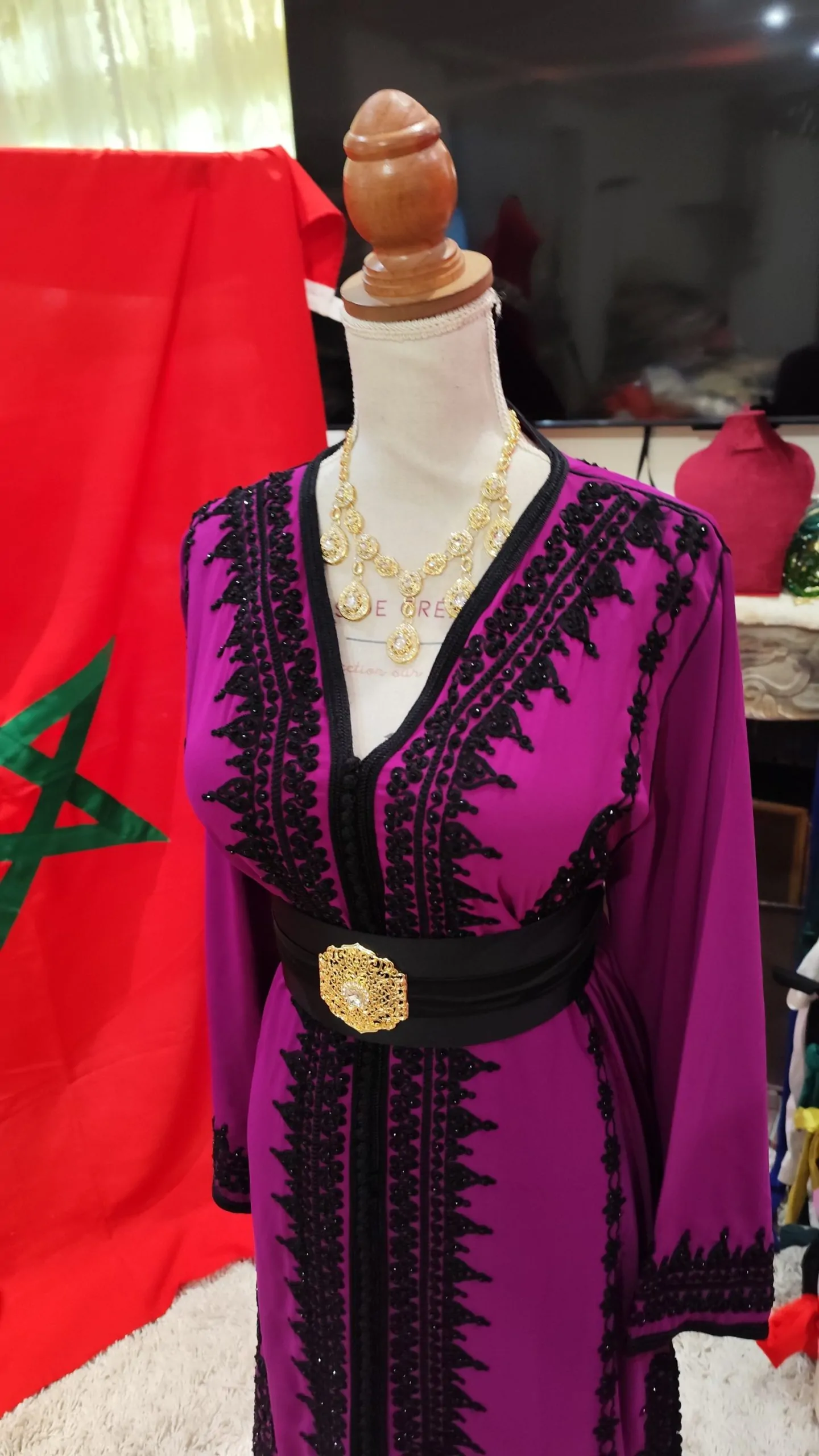 caftan marocain porté une fois – Image 8