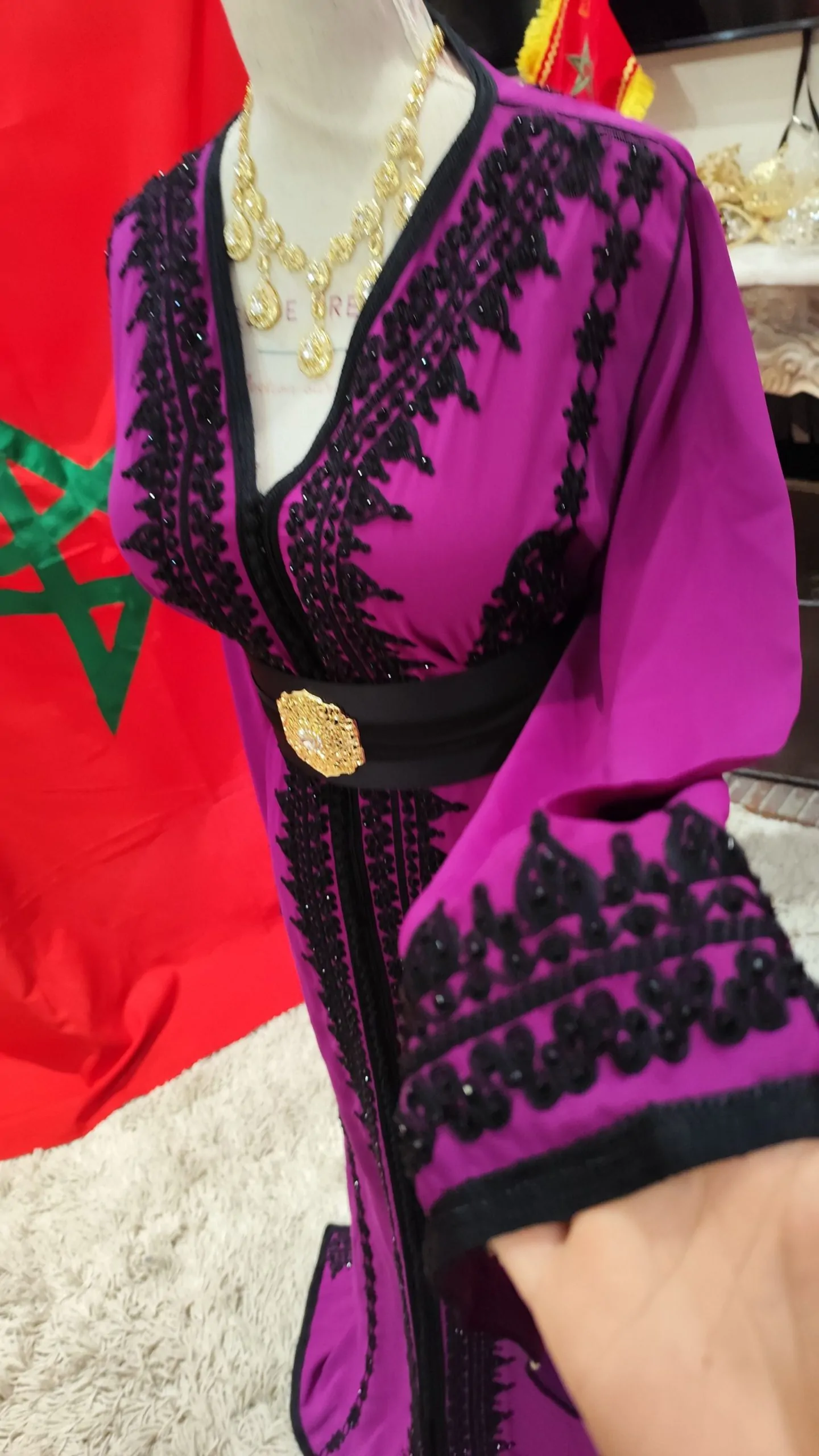 caftan marocain porté une fois – Image 7