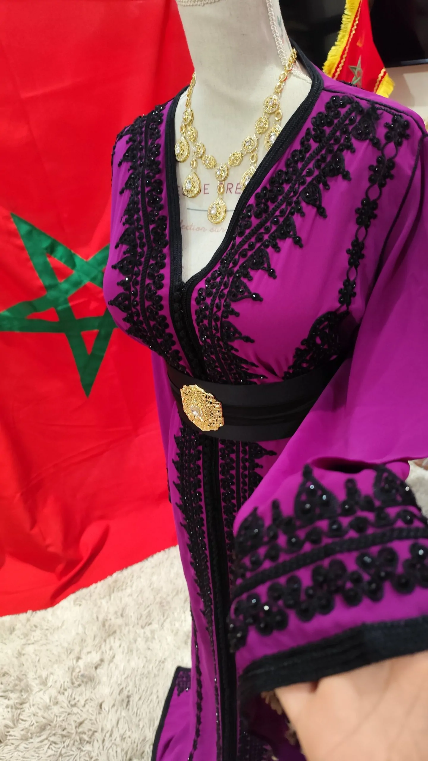 caftan marocain porté une fois – Image 10