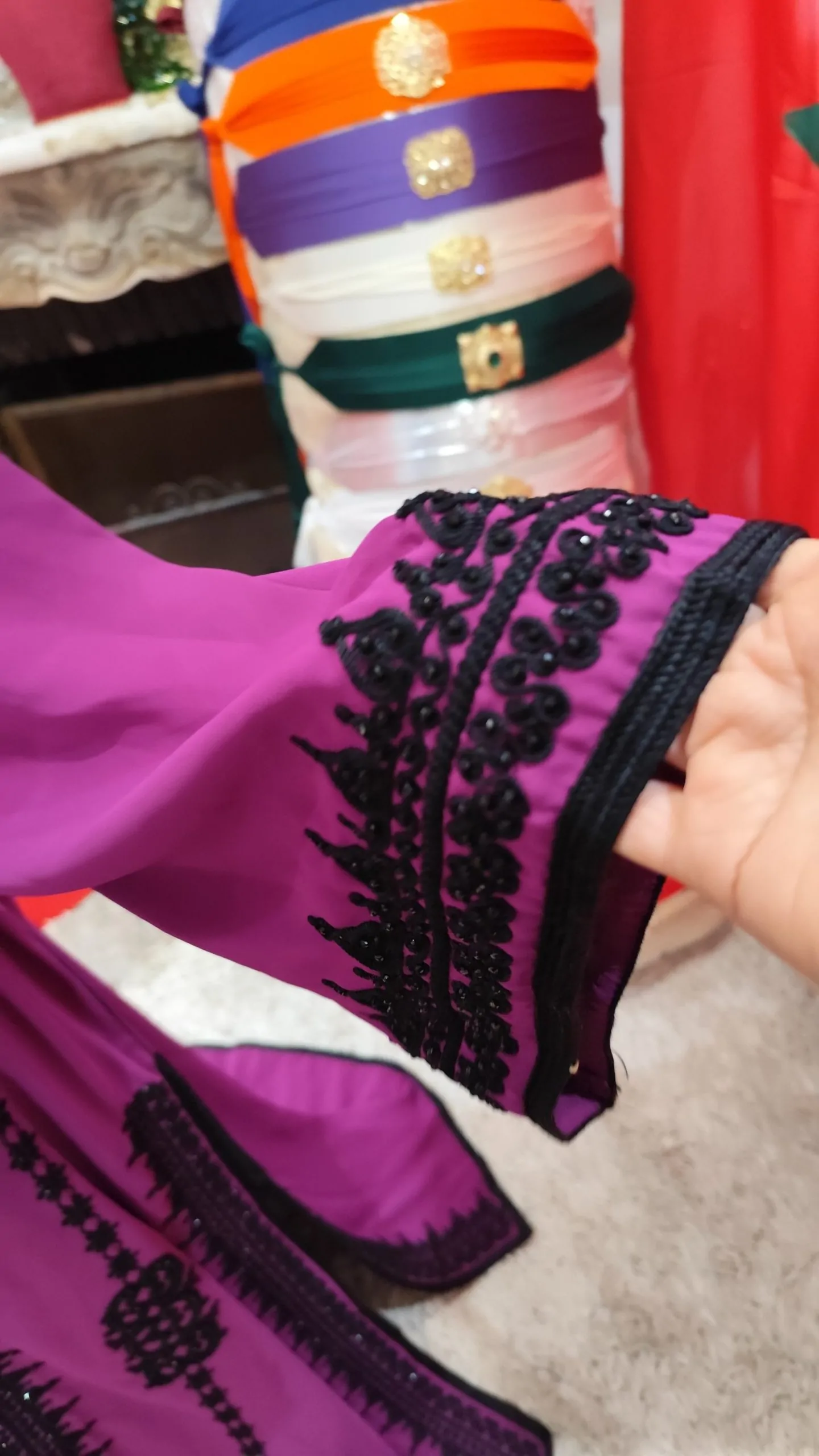 caftan marocain porté une fois – Image 9