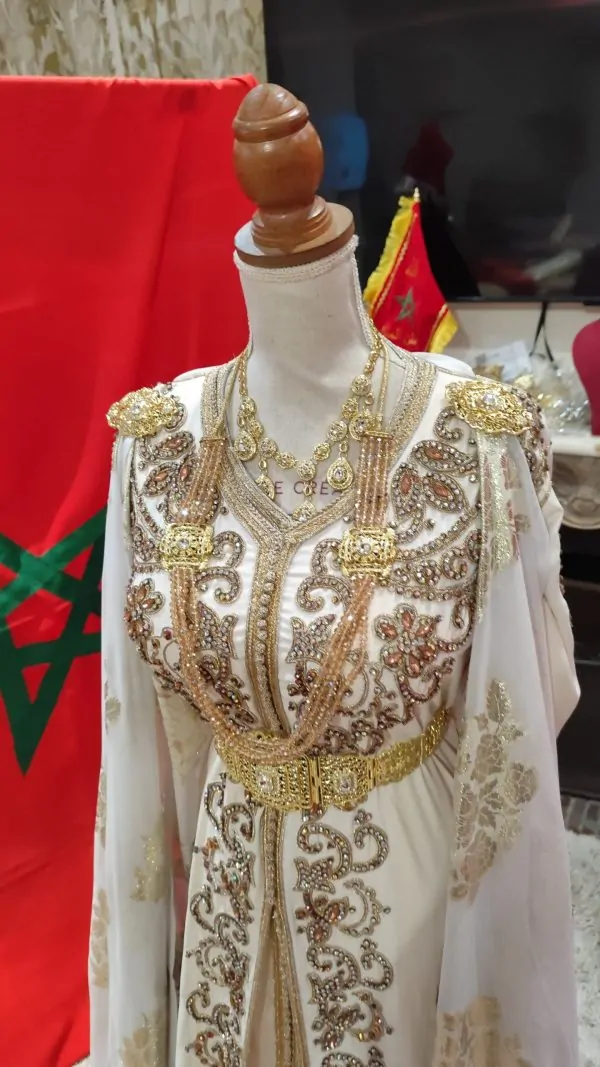 tenue complète — photo 3