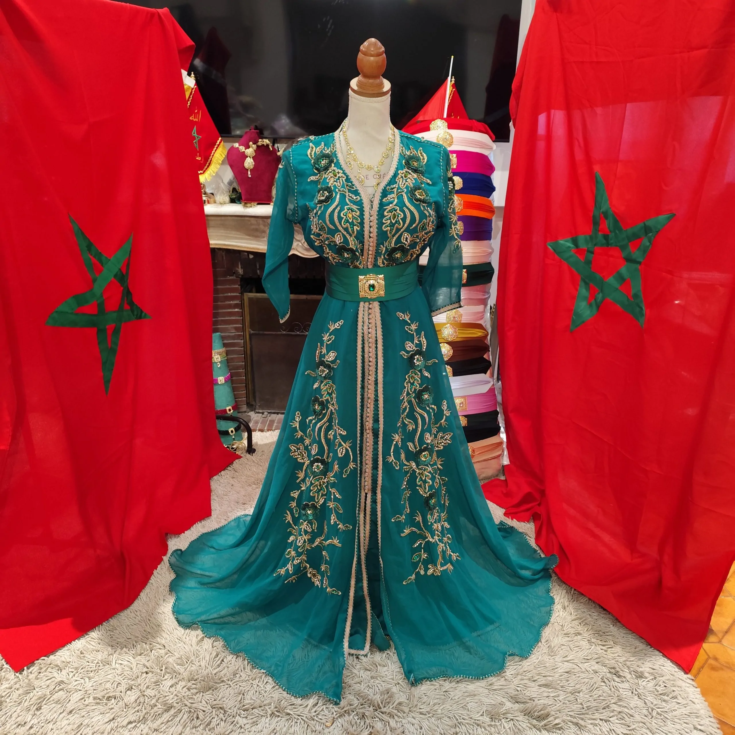 caftan marocain porté une fois