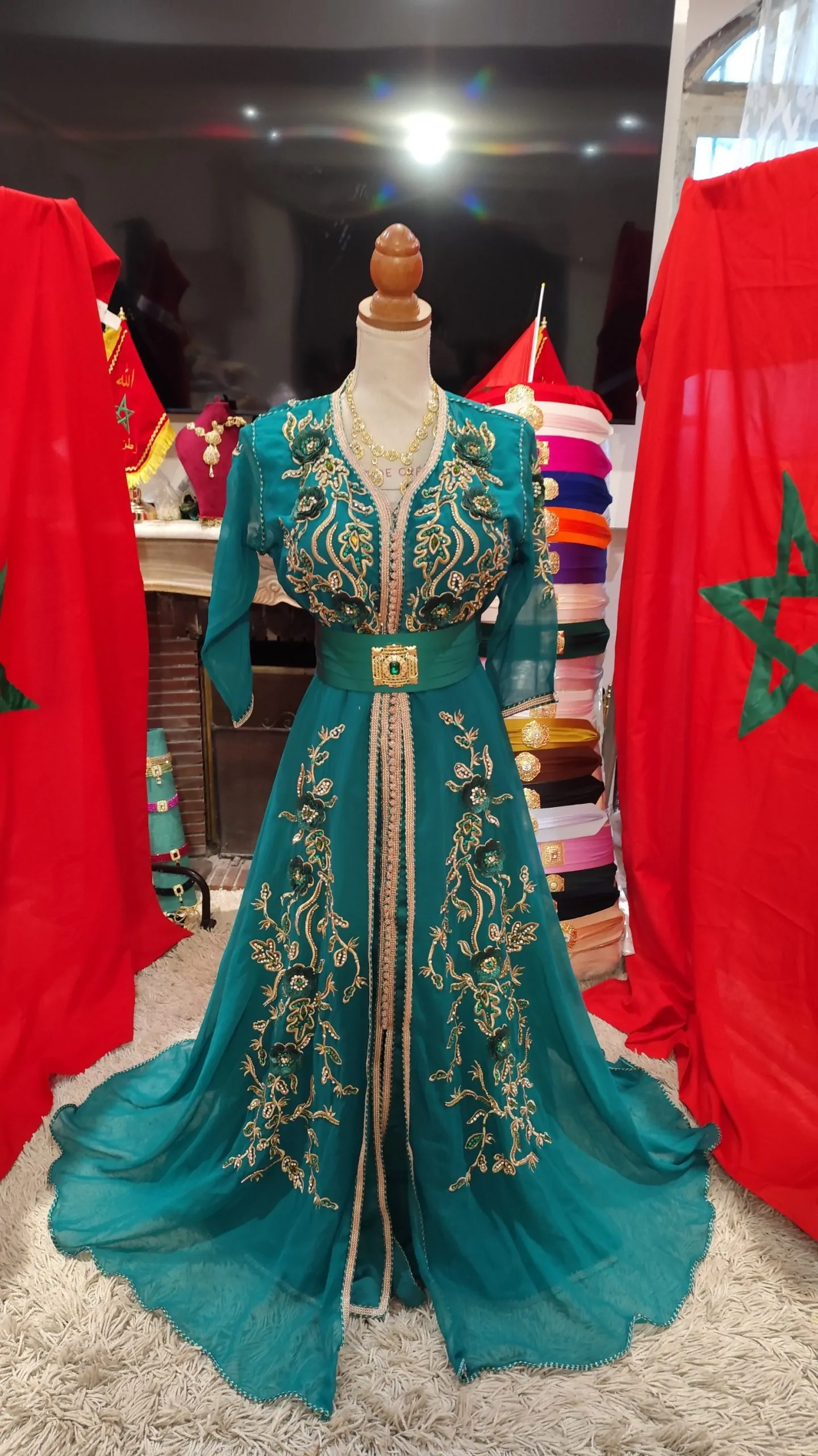 caftan marocain porté une fois – Image 10
