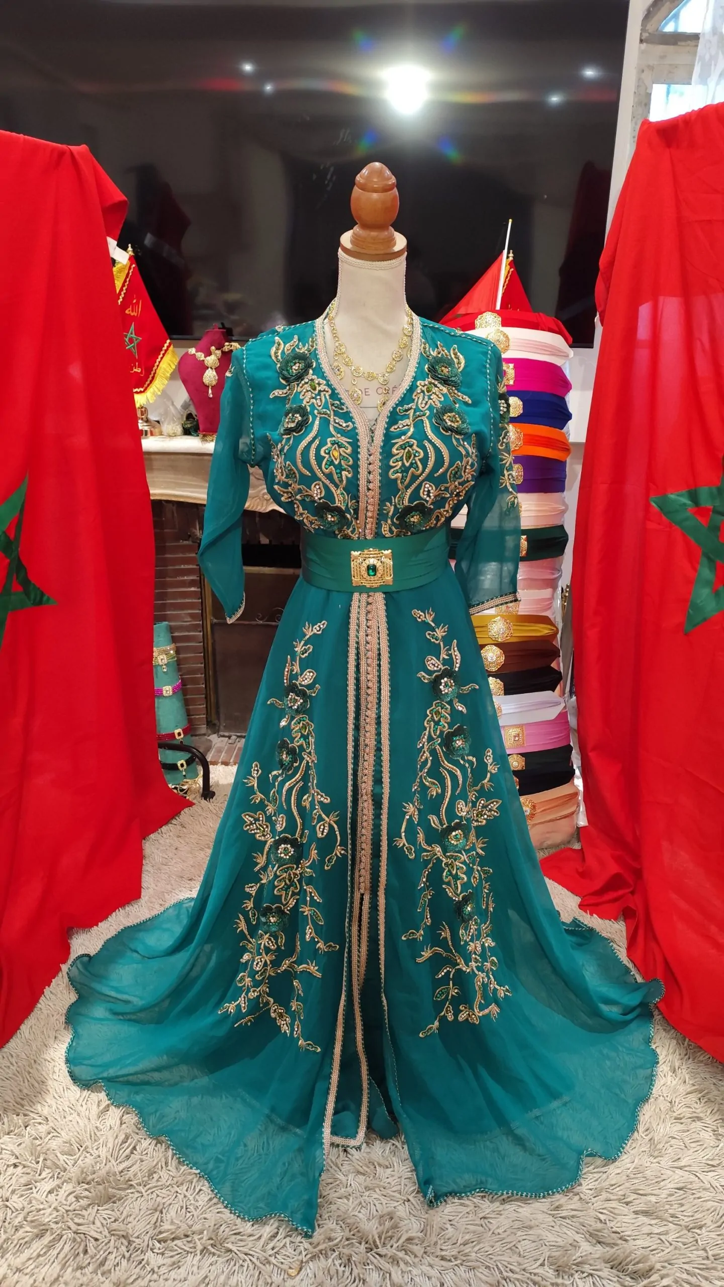 caftan marocain porté une fois – Image 9
