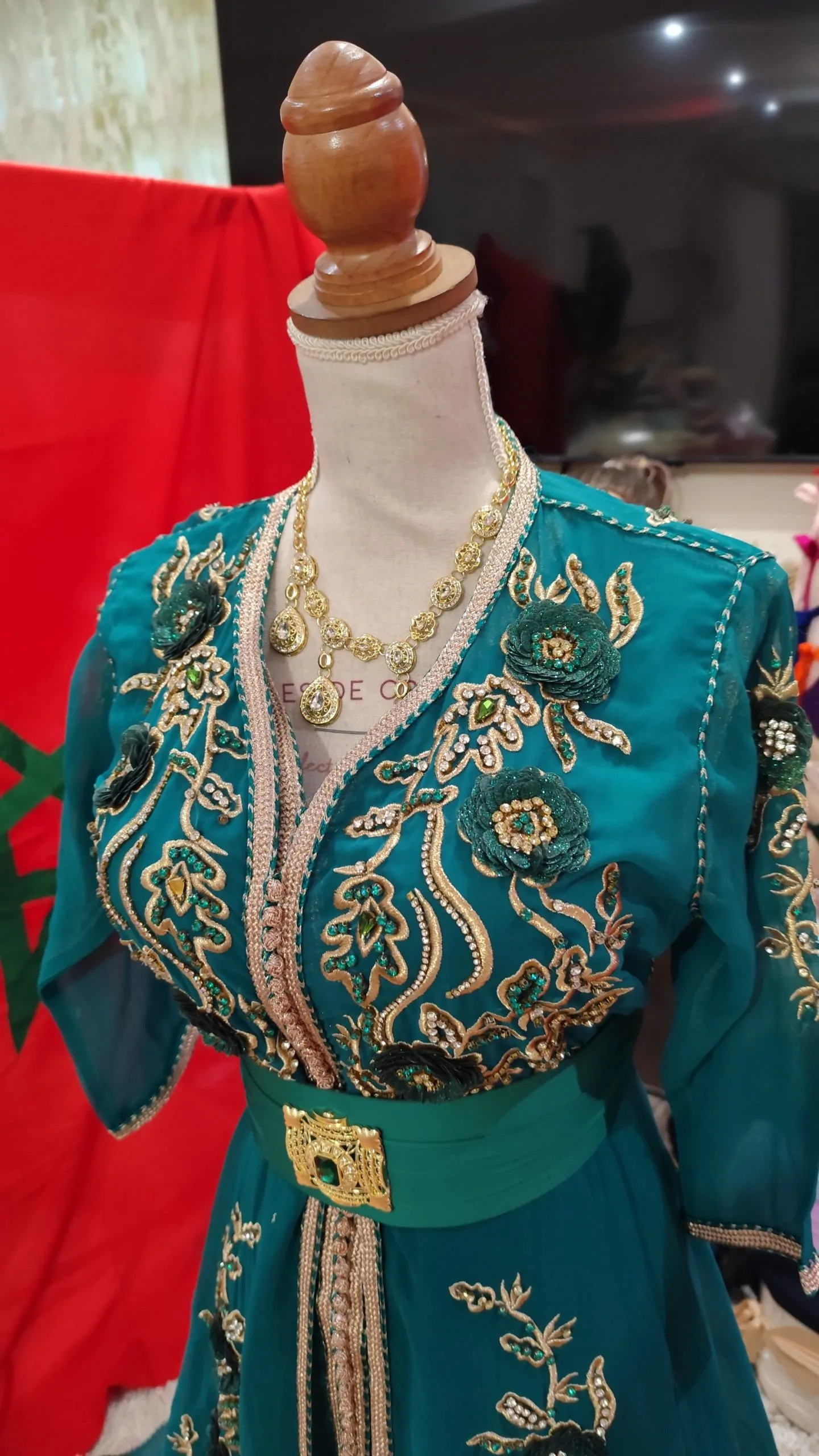 caftan marocain porté une fois – Image 6