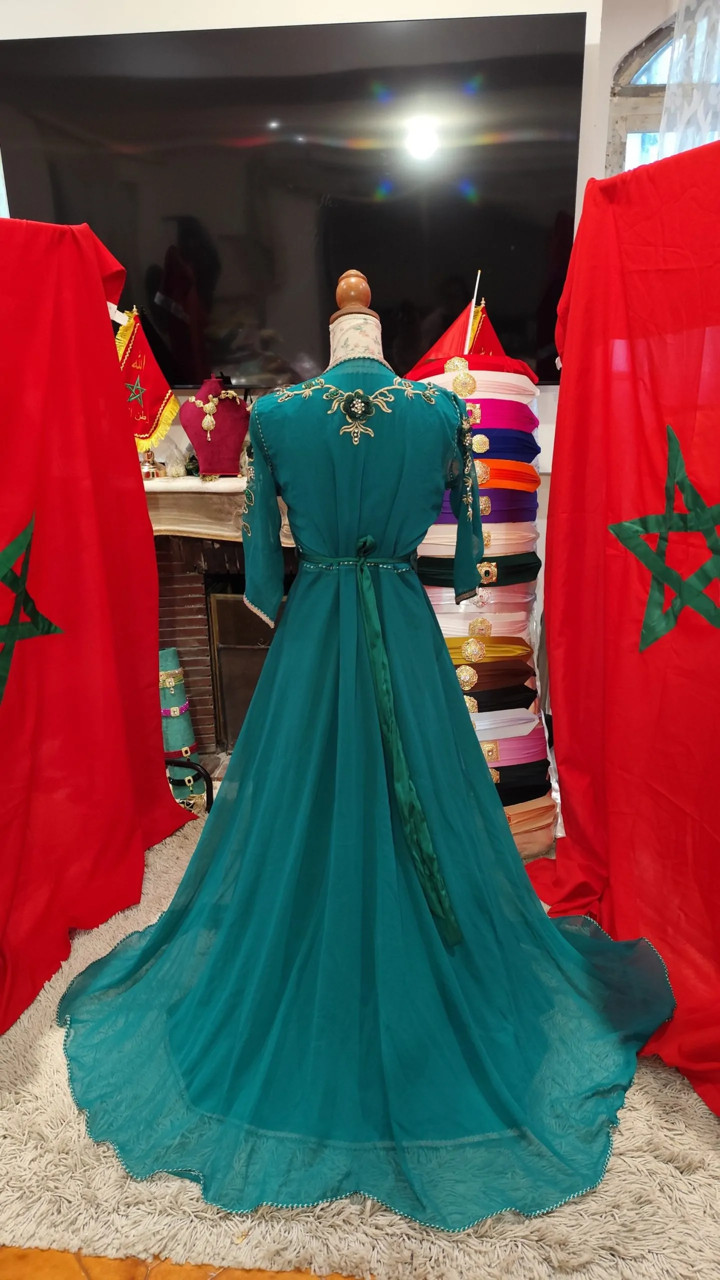 caftan marocain porté une fois – Image 3