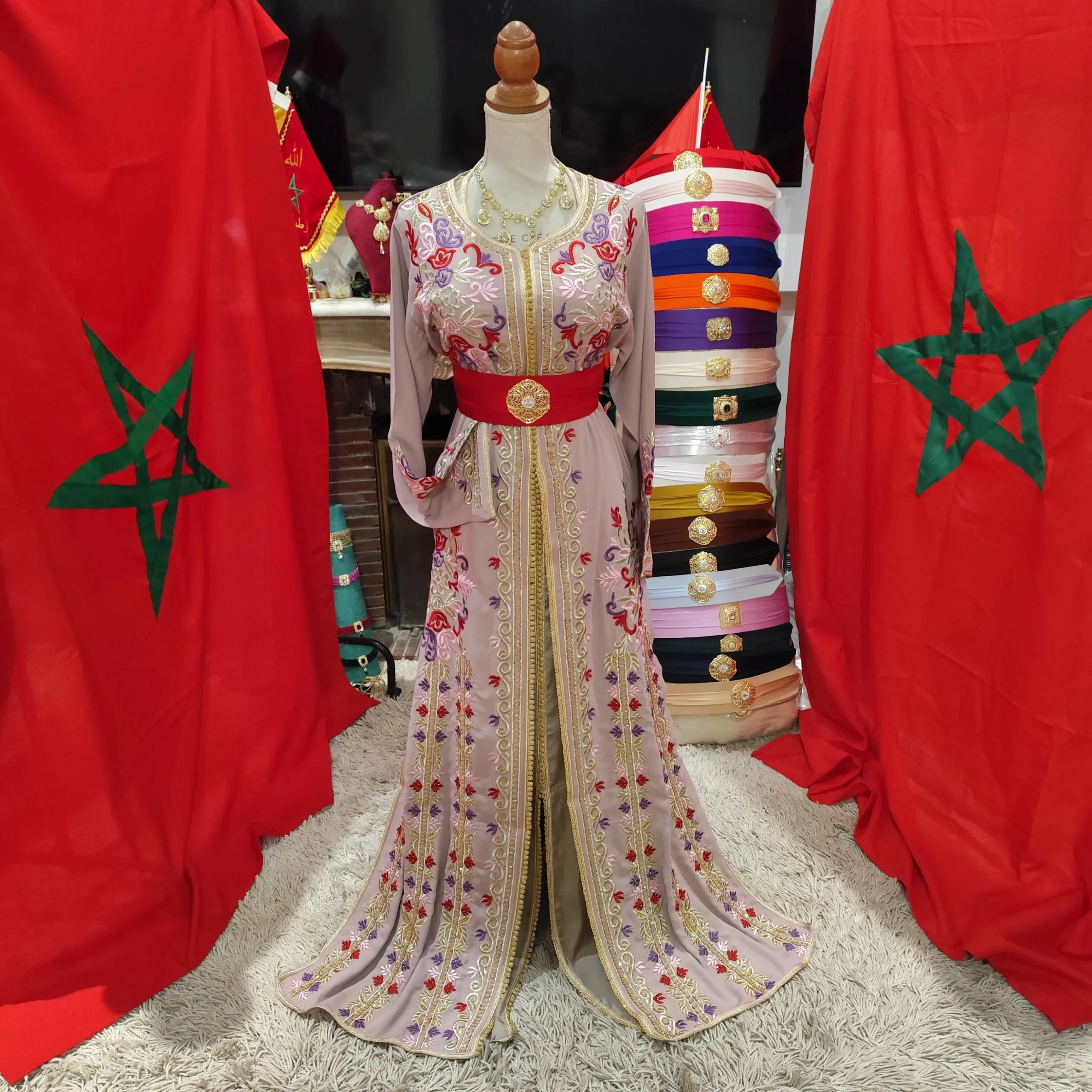 caftan marocain porté une fois – Image 13