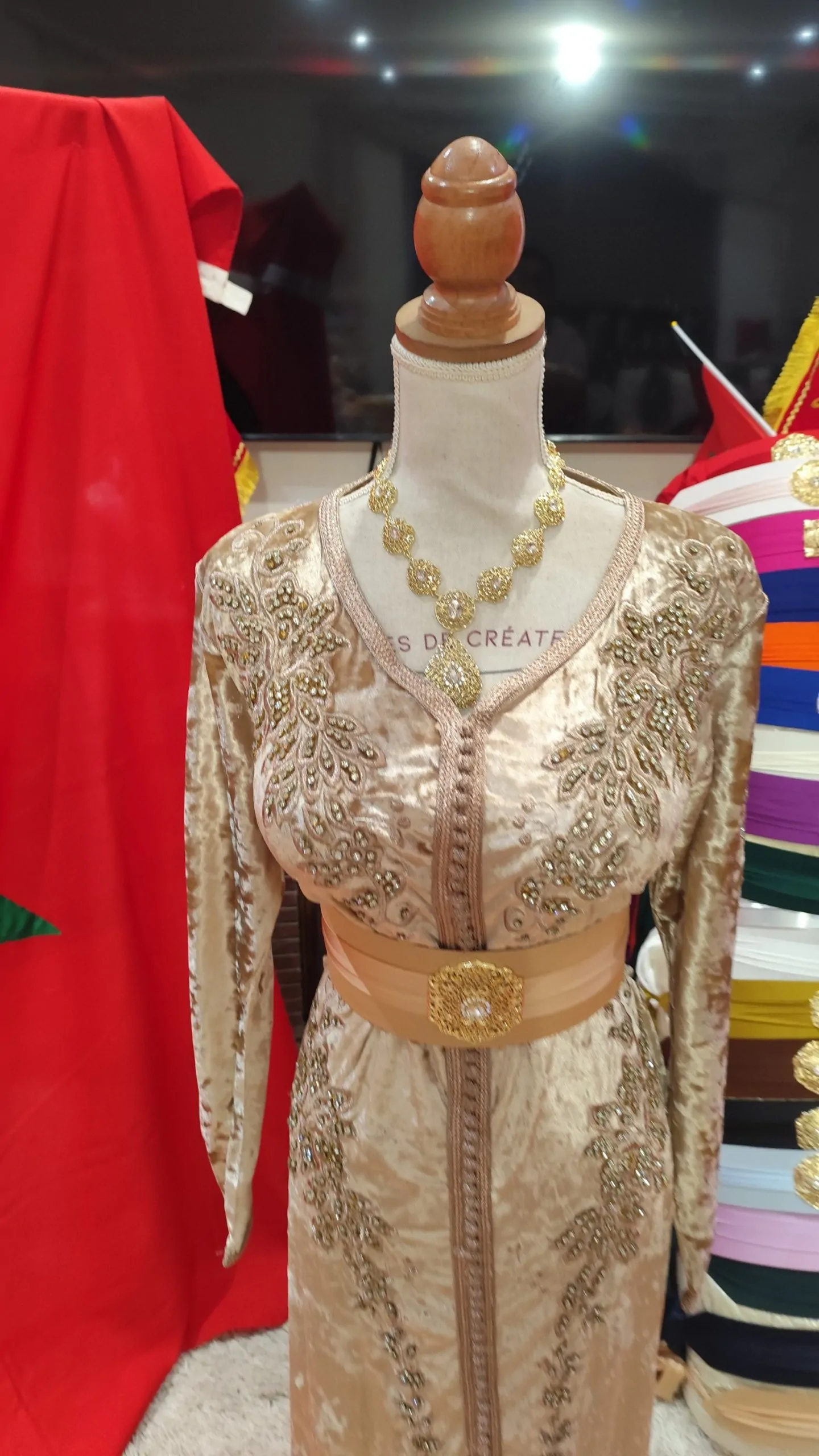 caftan marocain d occasion – Image 3