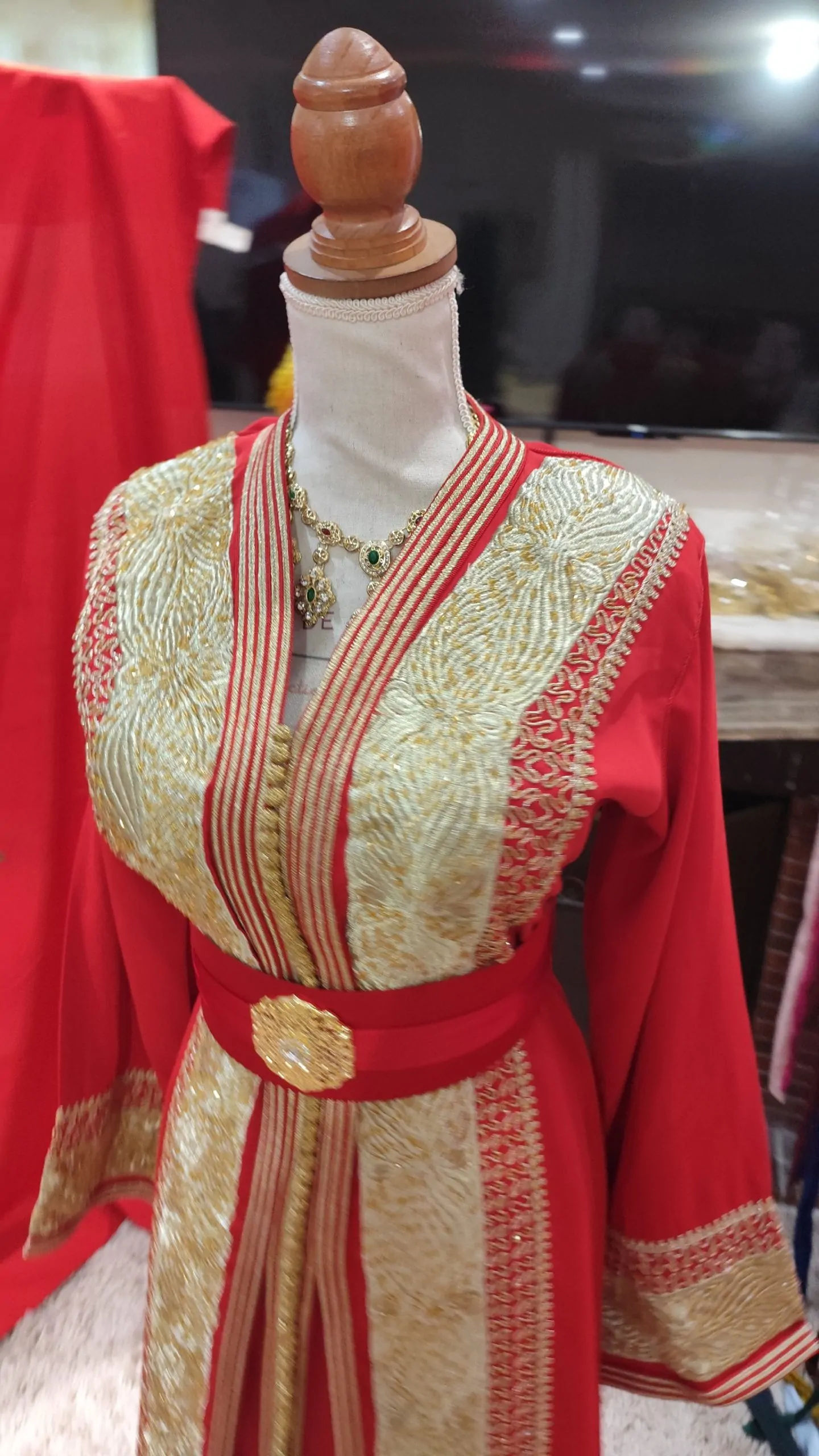 caftan marocain d occasion – Image 7