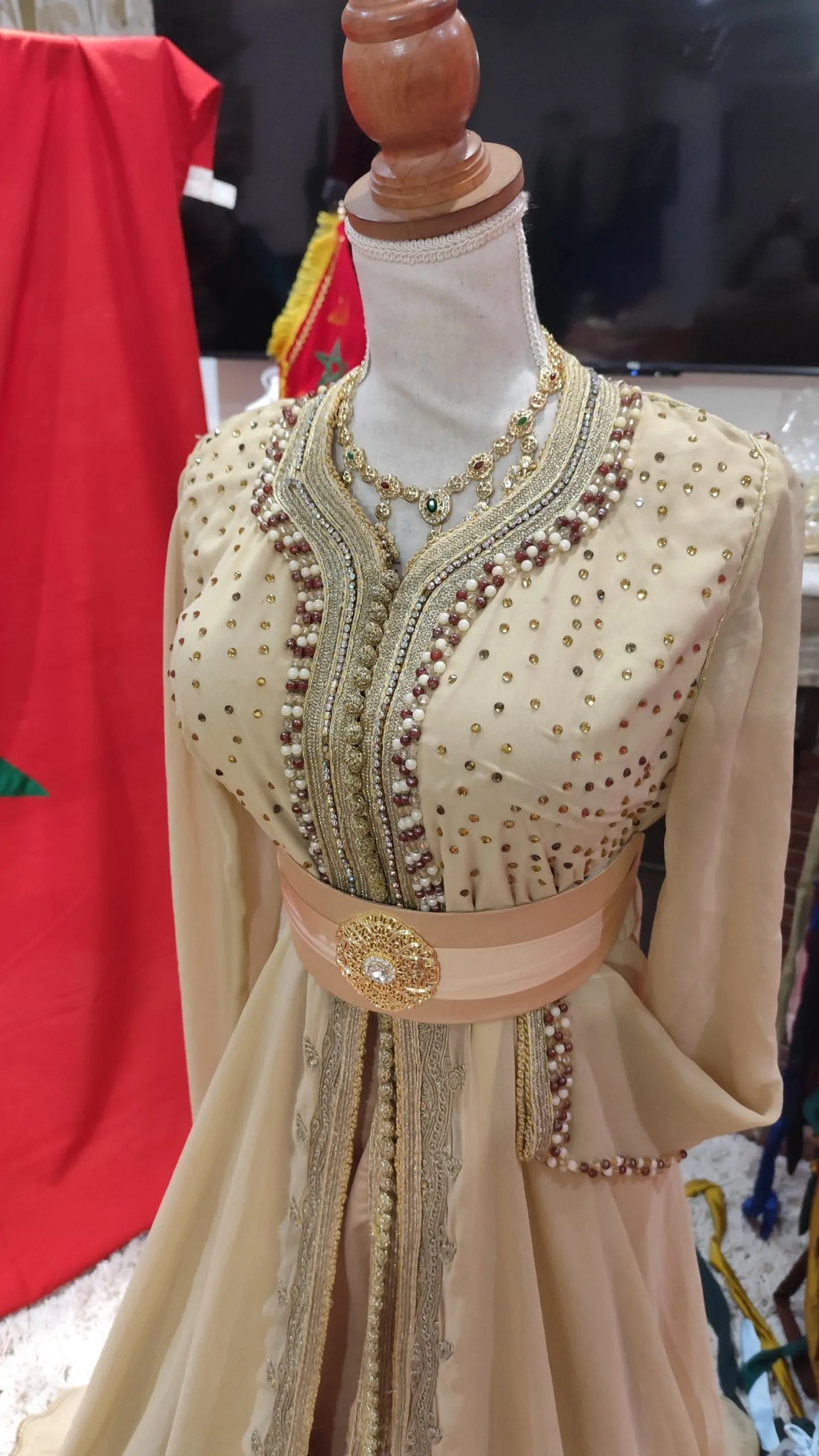 caftan marocain d occasion – Image 4