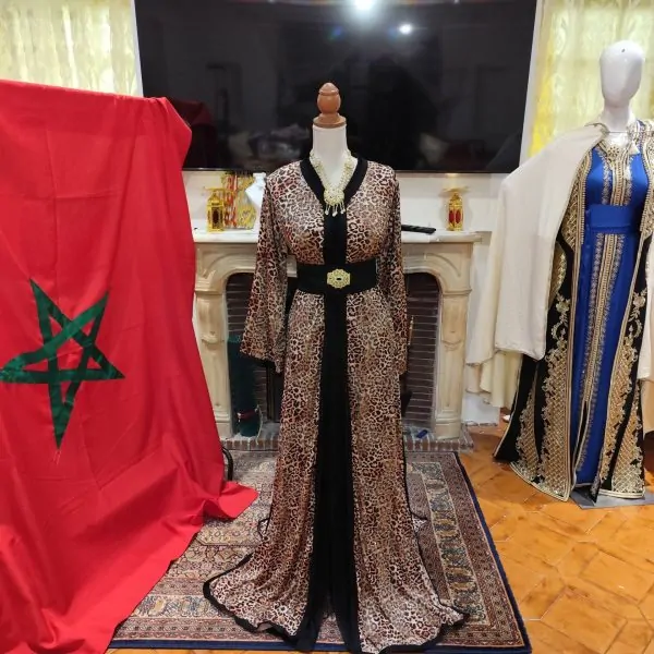 Neuer marokkanischer Kaftan – zweiteilige Takchita
