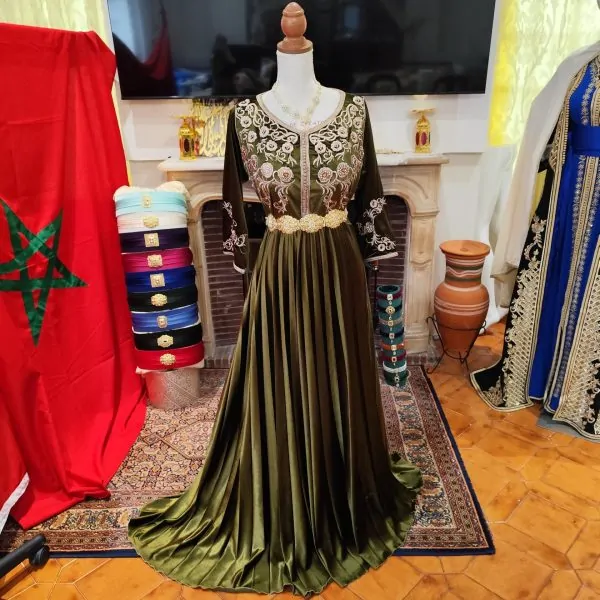قفطان مغربي مستعمل