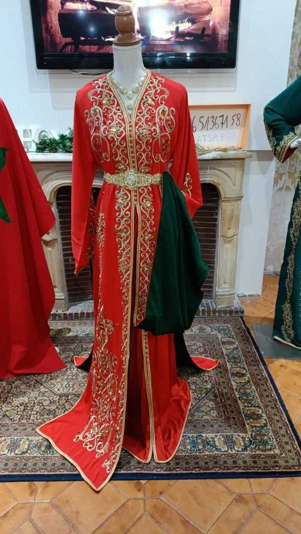 Nieuwe gevoerde Marokkaanse kaftan – tweedelige takchita — photo 2