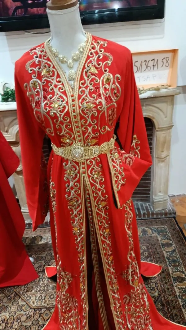 Nieuwe gevoerde Marokkaanse kaftan – tweedelige takchita — photo 11