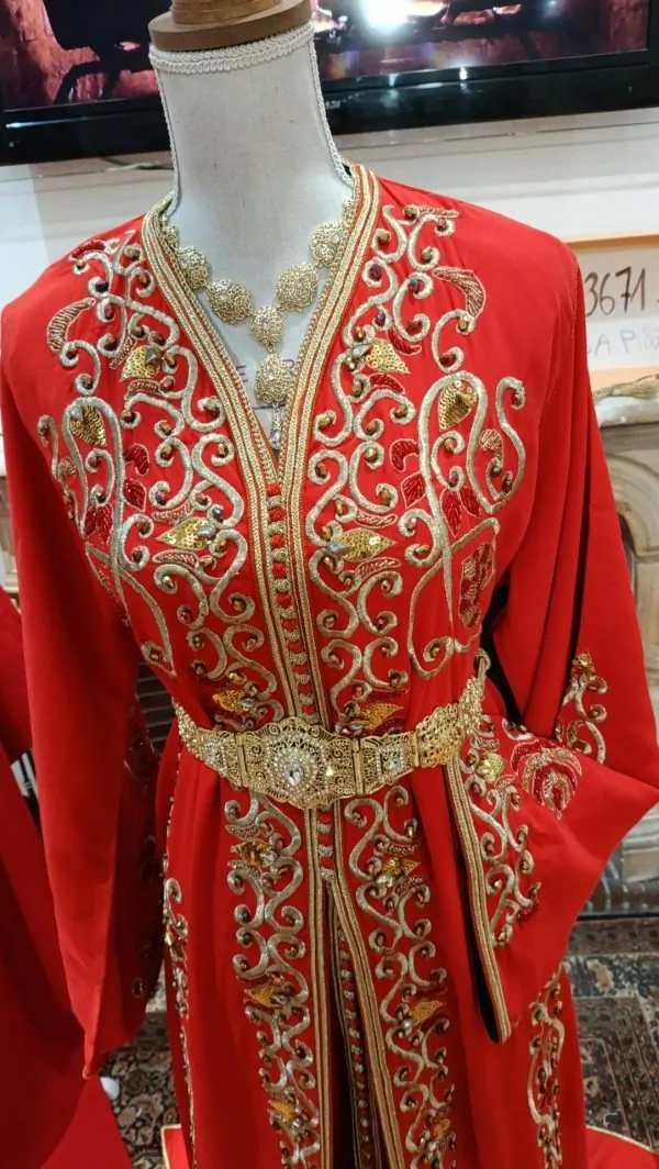 Nieuwe gevoerde Marokkaanse kaftan – tweedelige takchita — photo 9