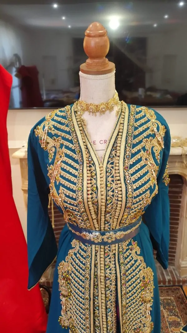قفطان مغربي جديد مبطن، قطعتين - تقشيطة قطعتين — photo 2