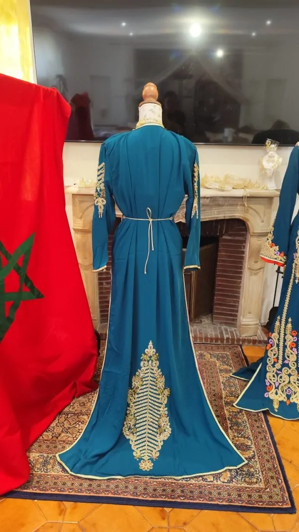 قفطان مغربي جديد مبطن، قطعتين - تقشيطة قطعتين — photo 3