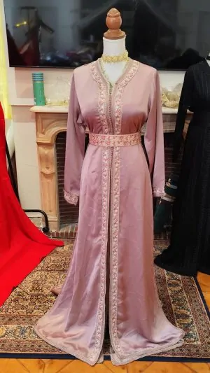 caftan marocain d occasion nikel avec ceinture - Takchita deux pièces