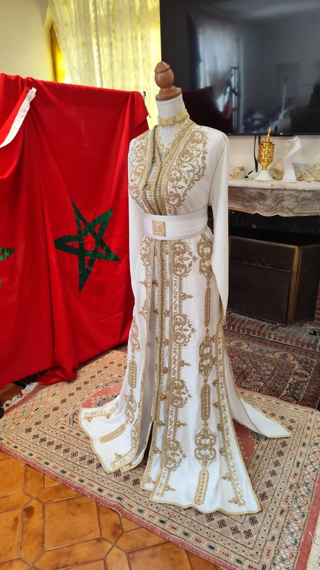 caftan marocain neuf deux pièces - Takchita deux pièces – Image 2