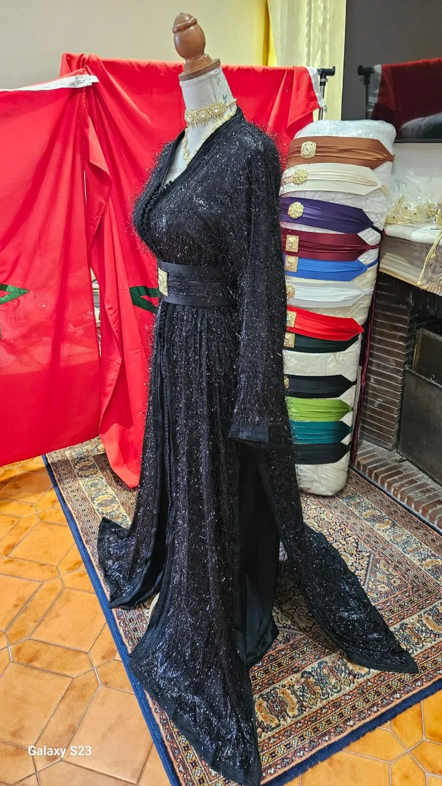 caftan marocain neuf avec ceinture - Takchita deux pièces – Image 2