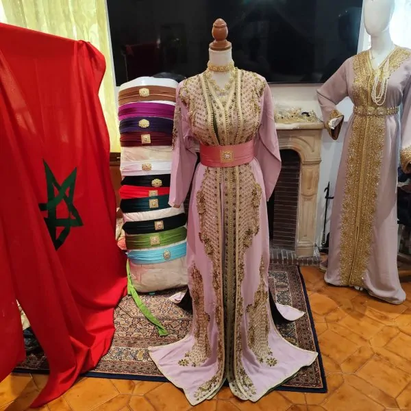 Neuer gefütterter marokkanischer Kaftan – zweiteilige Takchita